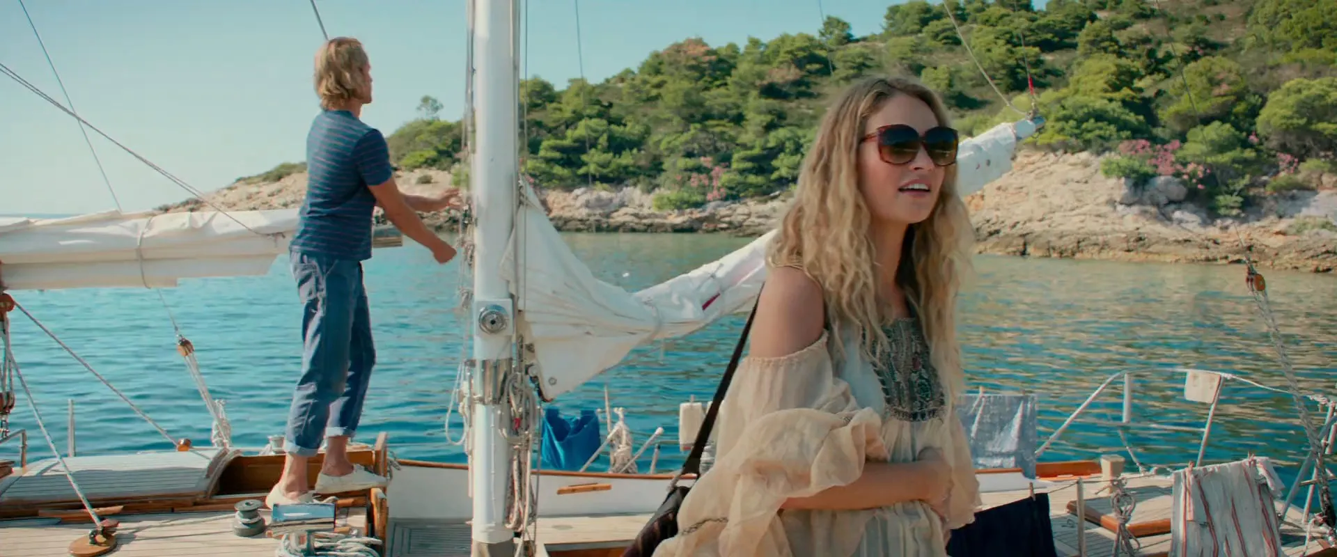 Mamma Mia! Here We Go Again (2018) Hindi Dual Audio 480p BluRay 350MB Screenshot