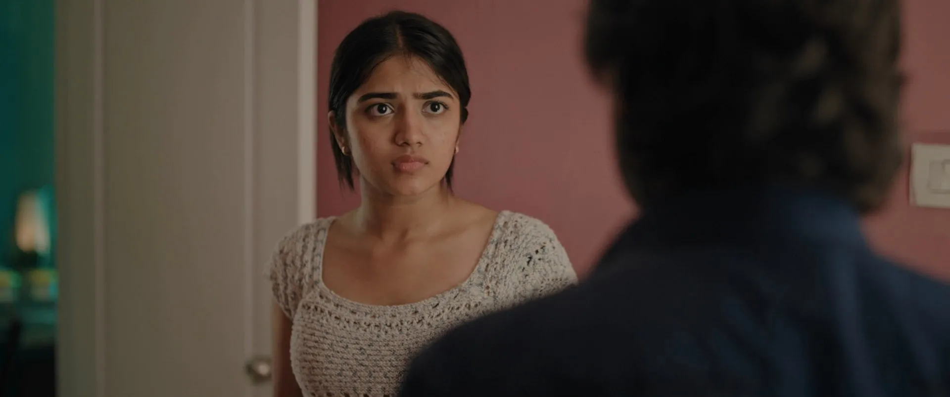 Aan Paavam Pollathathu 2025 Hindi Dual Audio WEB-DL 720p - 480p - 1080p Screenshot