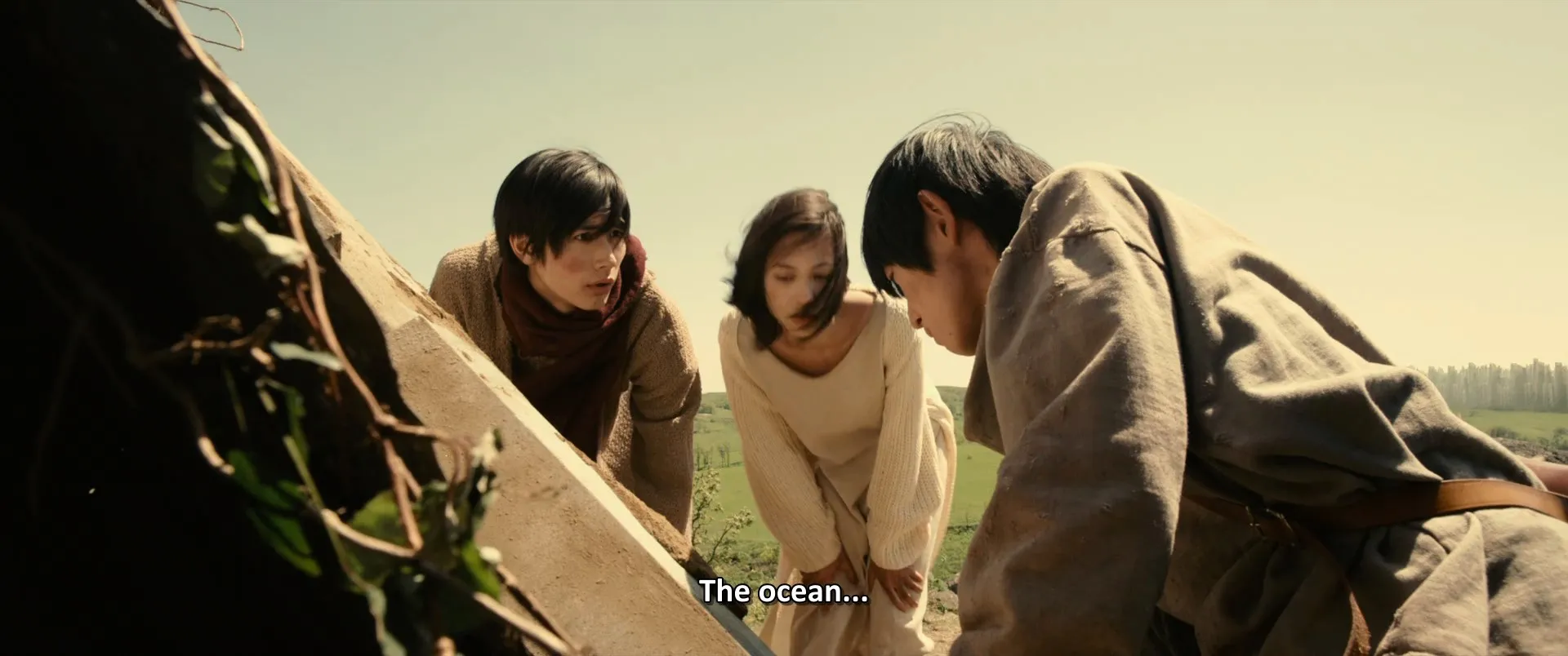 Attack on Titan (2015) Hindi Dual Audio 720p BluRay [1GB] Screenshot