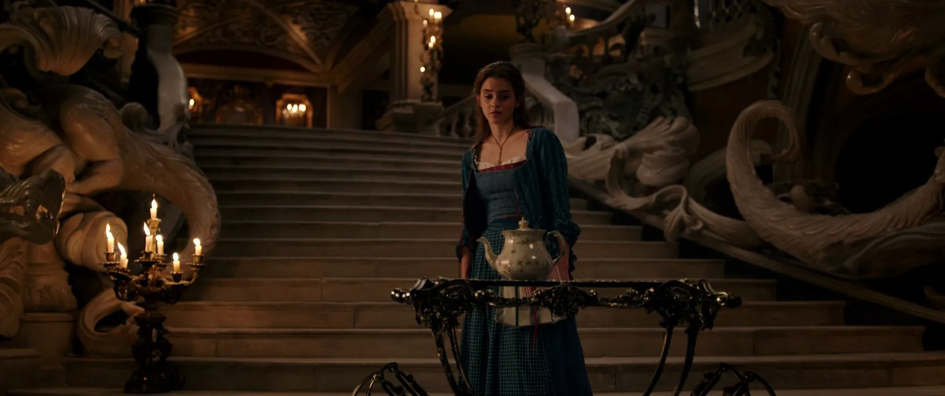 Beauty and the Beast 2017 HEvc 720p Hindi Dual Audio movie Bluray Screenshot