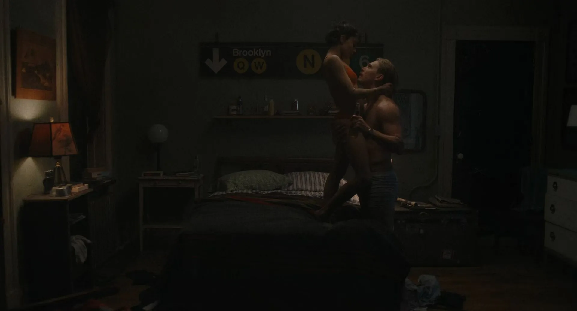 Caught Stealing 2025 Hindi Dual Audio WEB-DL 720p - 480p - 1080p Screenshot