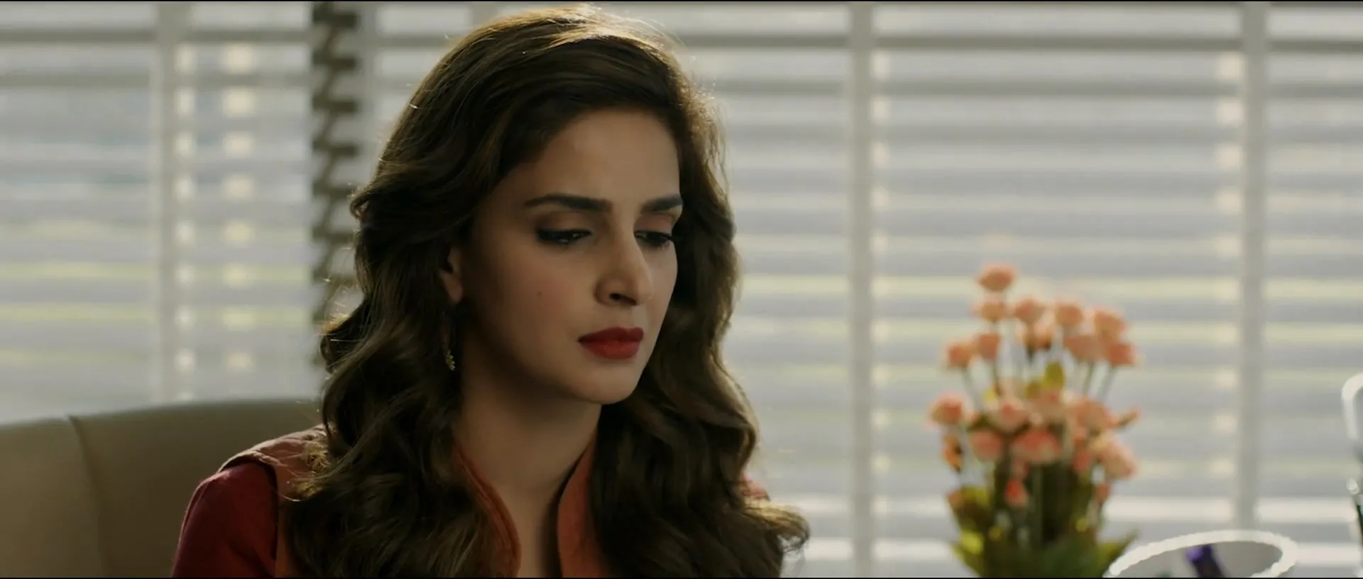 Hindi Medium 2017 Full Movie 720p Bluray Download - 1.1GB Screenshot