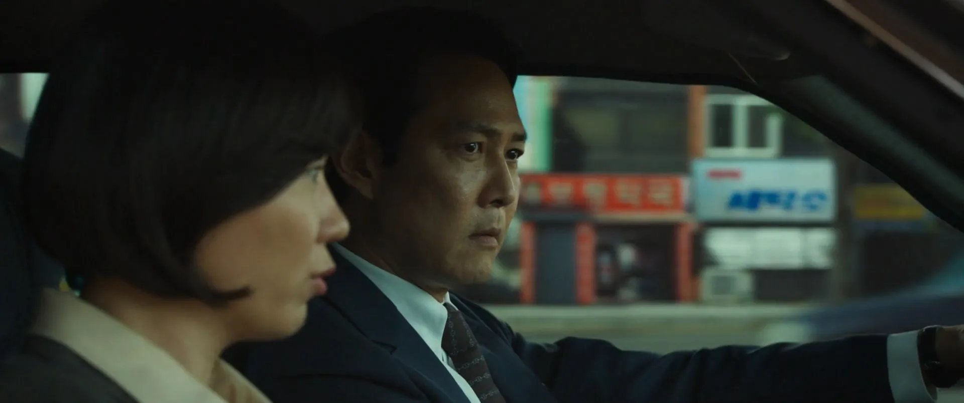 Hunt (2022) Hindi Dual Audio HDRip 720p – 480p Screenshot