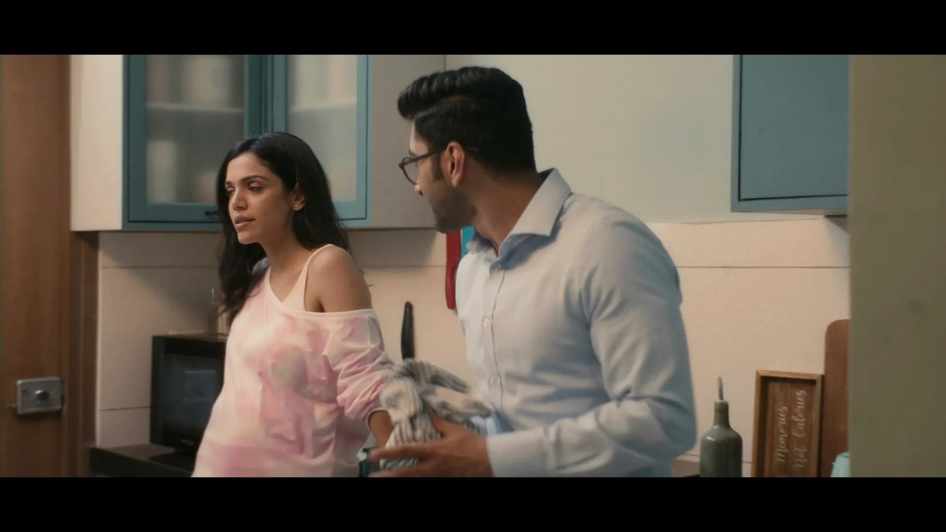 Ishq-e-nadaan 2023 Hindi HDRip | 720p | 480p Screenshot