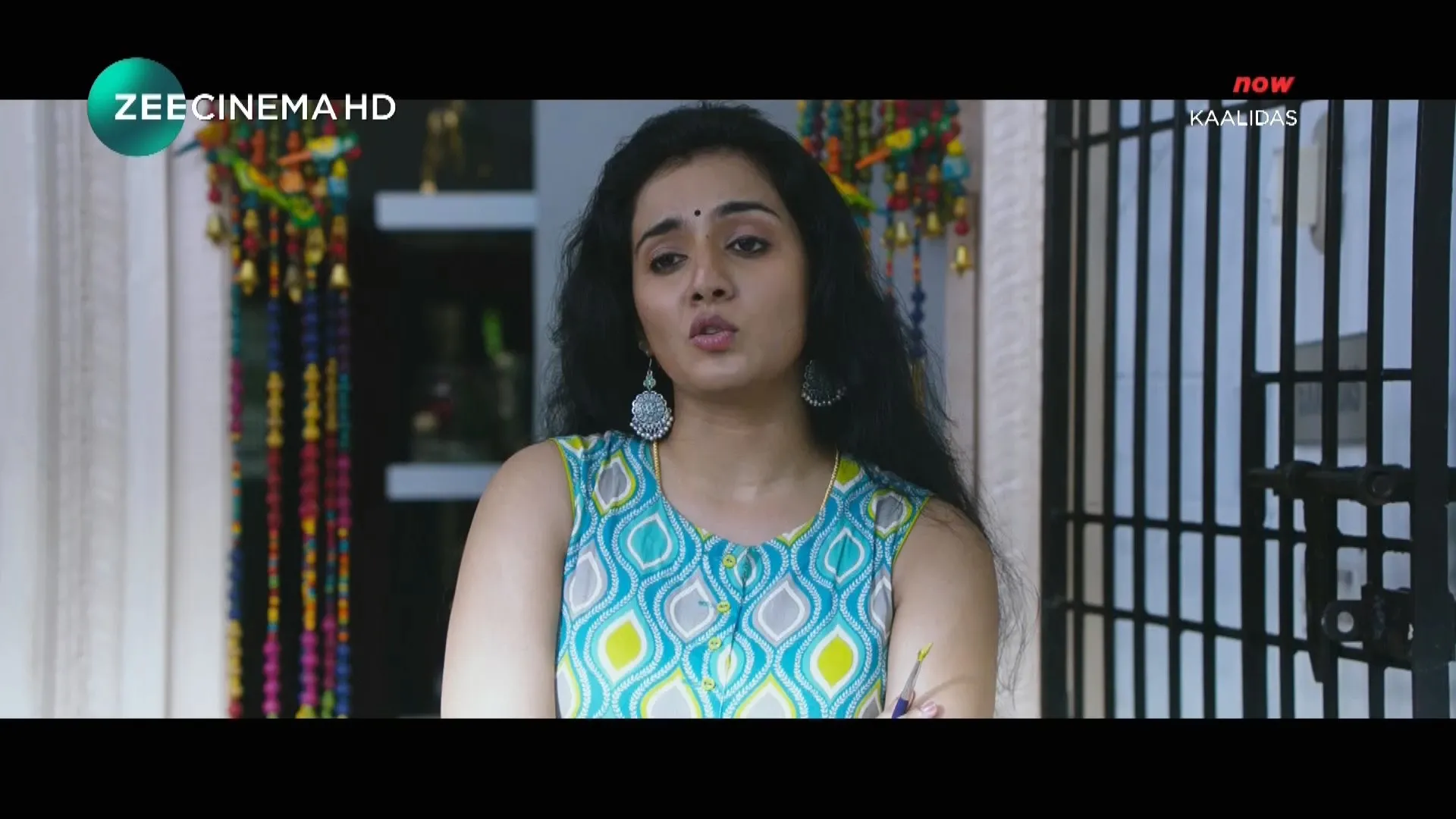 Kaalidas (2019) (Hindi – Tamil) Dual Audio UnCut HDRip 720p – 480p Screenshot