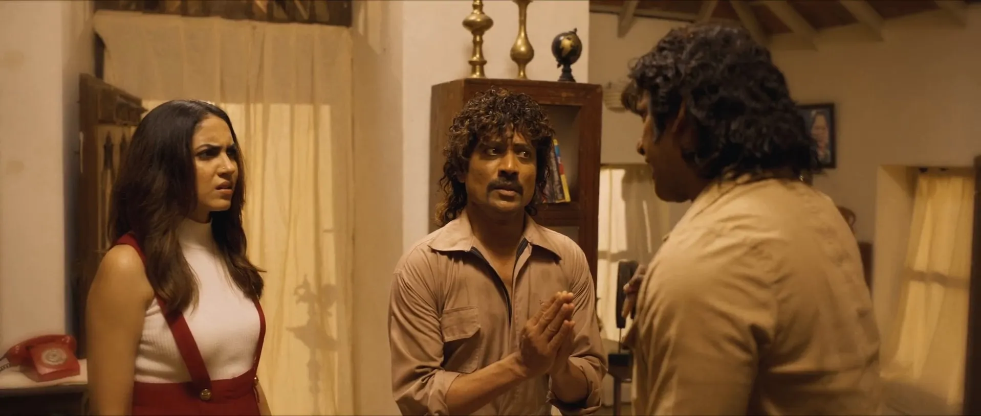 Mark Antony 2023 Hindi Dual Audio WEB-DL 720p - 480p - 1080p Screenshot