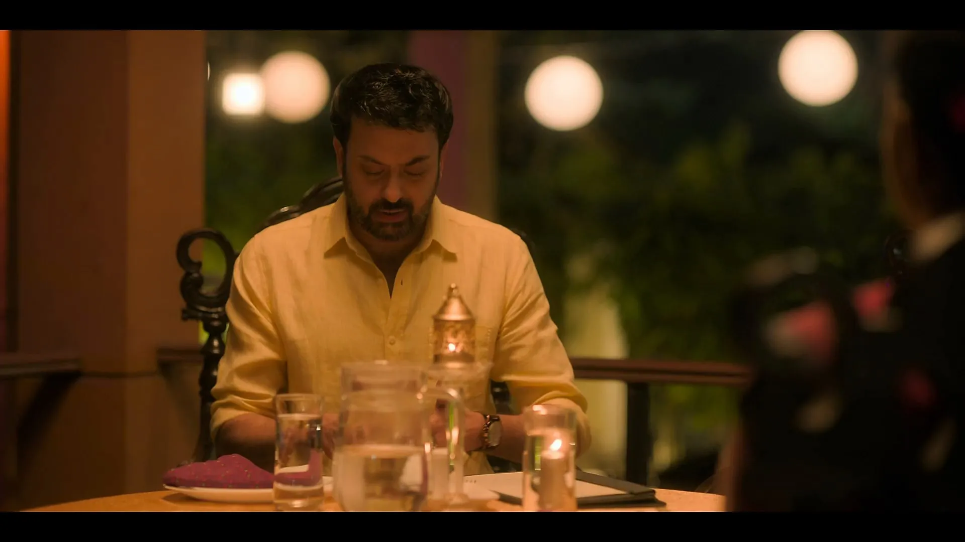 Mrs Undercover 2023 Hindi HDRip | 720p | 480p Screenshot