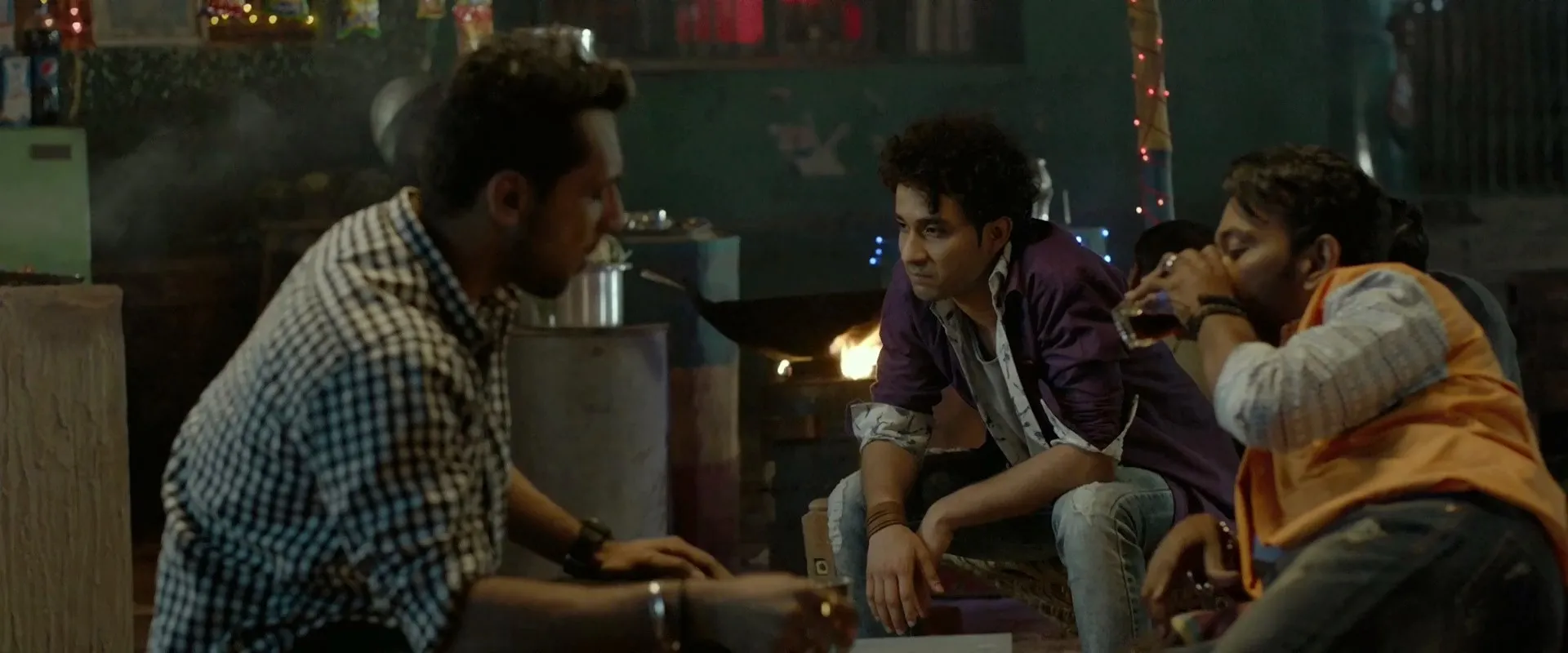 Nawabzaade (2018) Hindi Movie 720p HDRip x264 [1.4GB] Screenshot