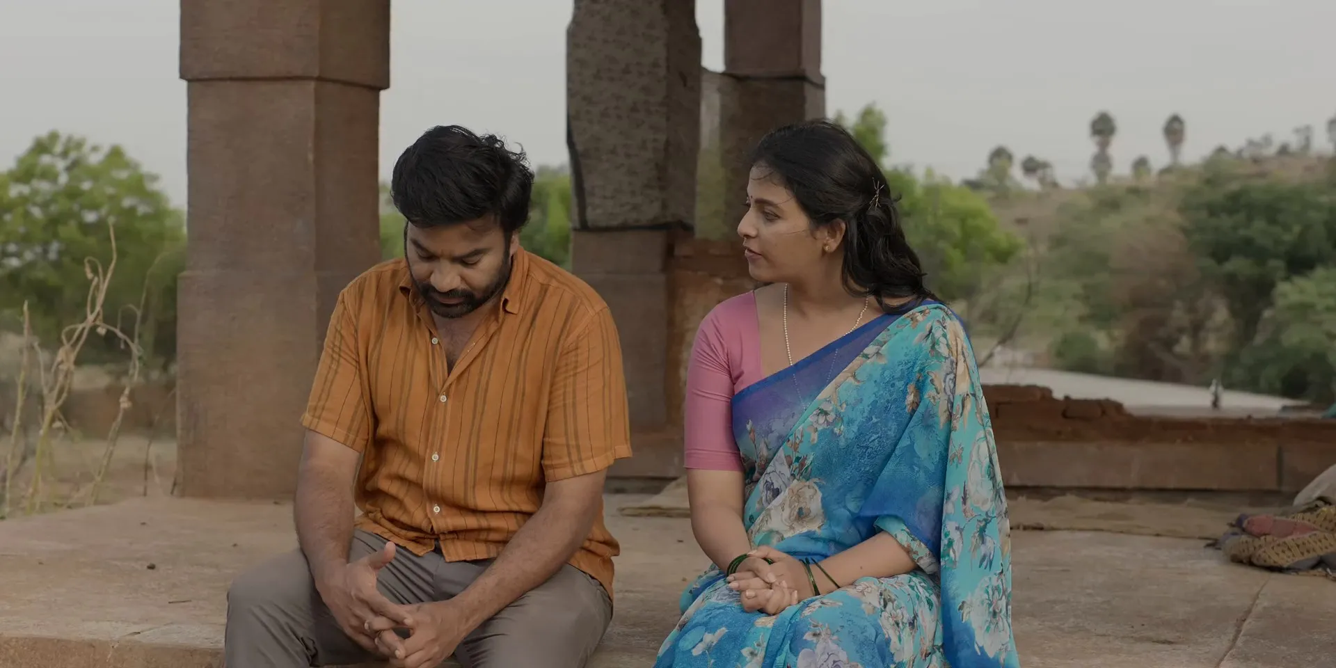 Paranthu Po 2025 Hindi Dual Audio WEB-DL 720p - 480p - 1080p Screenshot