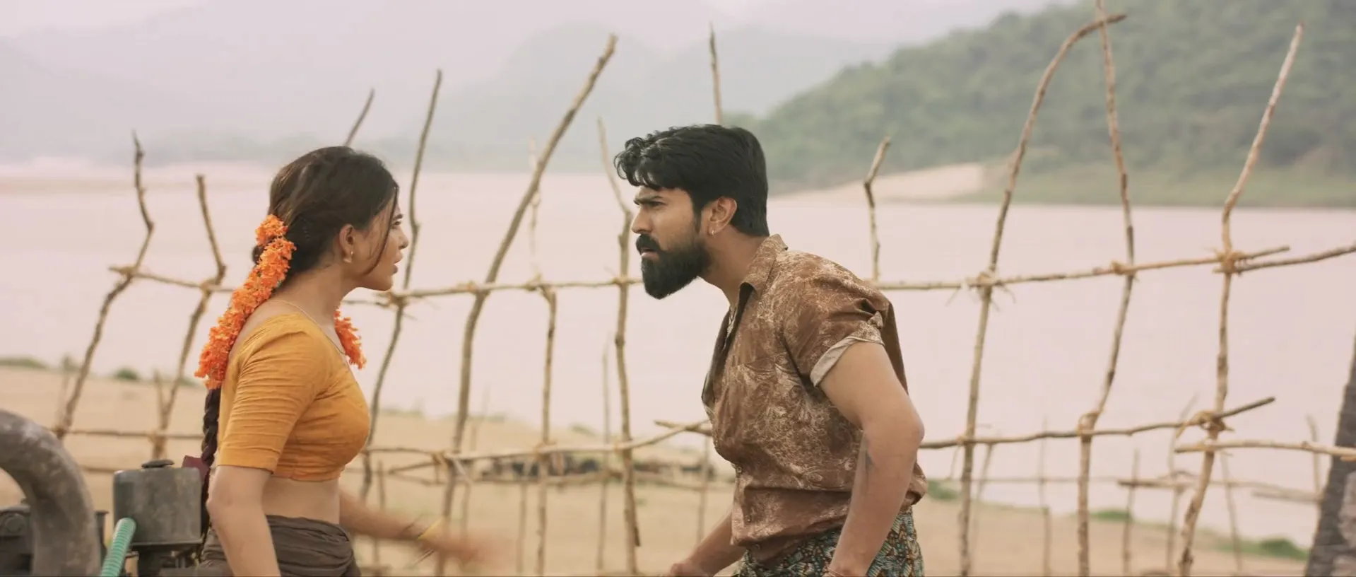 Rangasthalam 2018 Hindi Dual Audio WEB-DL 720p - 480p - 1080p Screenshot