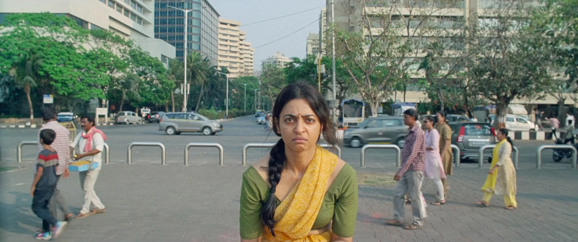 Sister Midnight 2024 Hindi WEB-DL 720p - 480p - 1080p Screenshot