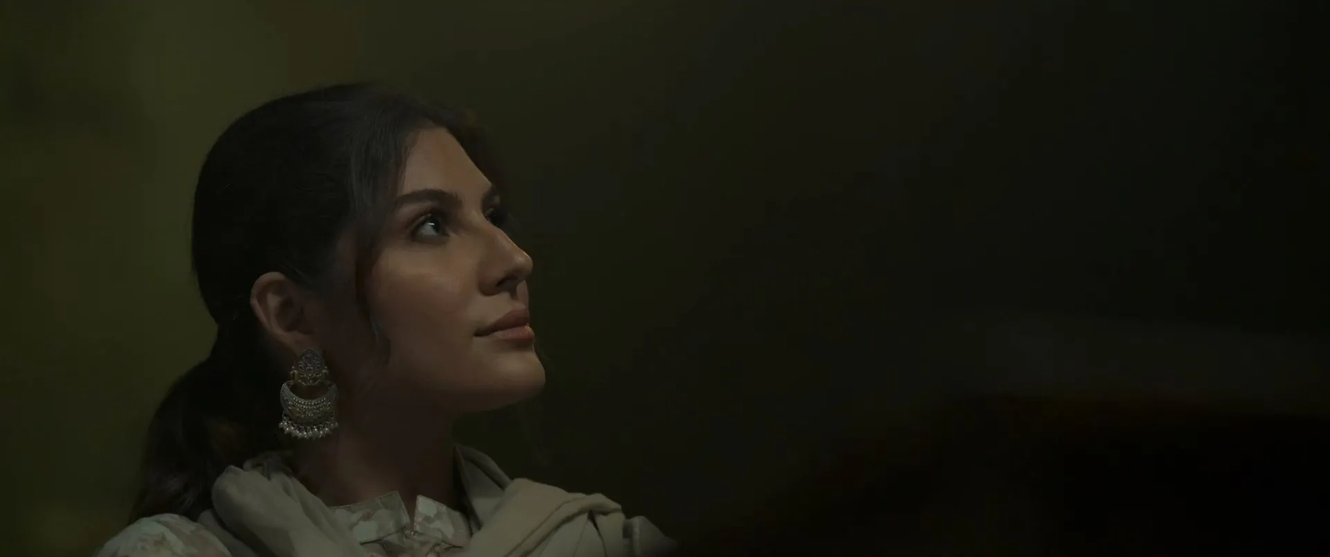 Tehran 2025 Hindi WEB-DL 720p - 480p - 1080p Screenshot