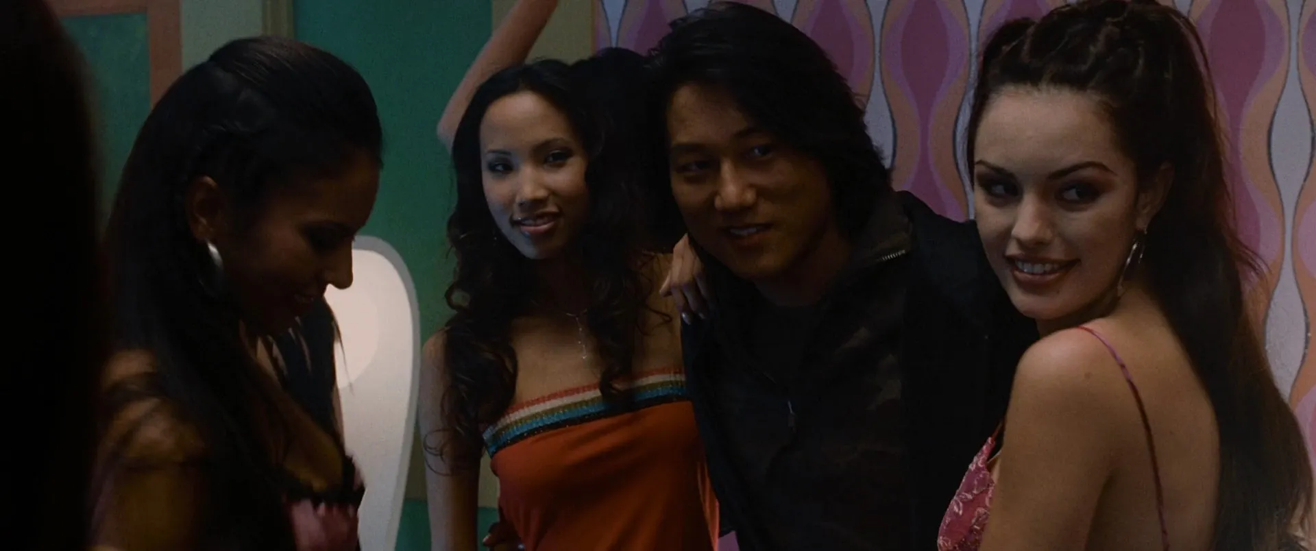 The Fast and the Furious: Tokyo Drift (2006) Movie Hindi Dubbed 720p Bluray [1.2Gb] Screenshot
