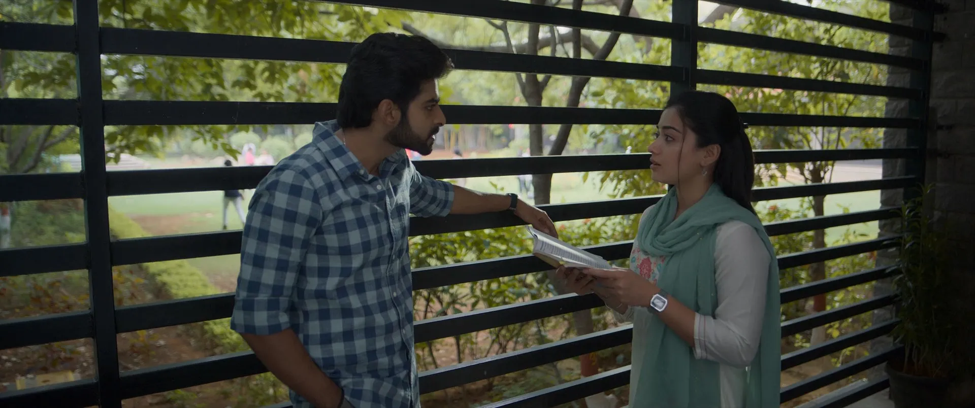 The Girlfriend 2025 Hindi Dual Audio WEB-DL 720p - 480p - 1080p Screenshot