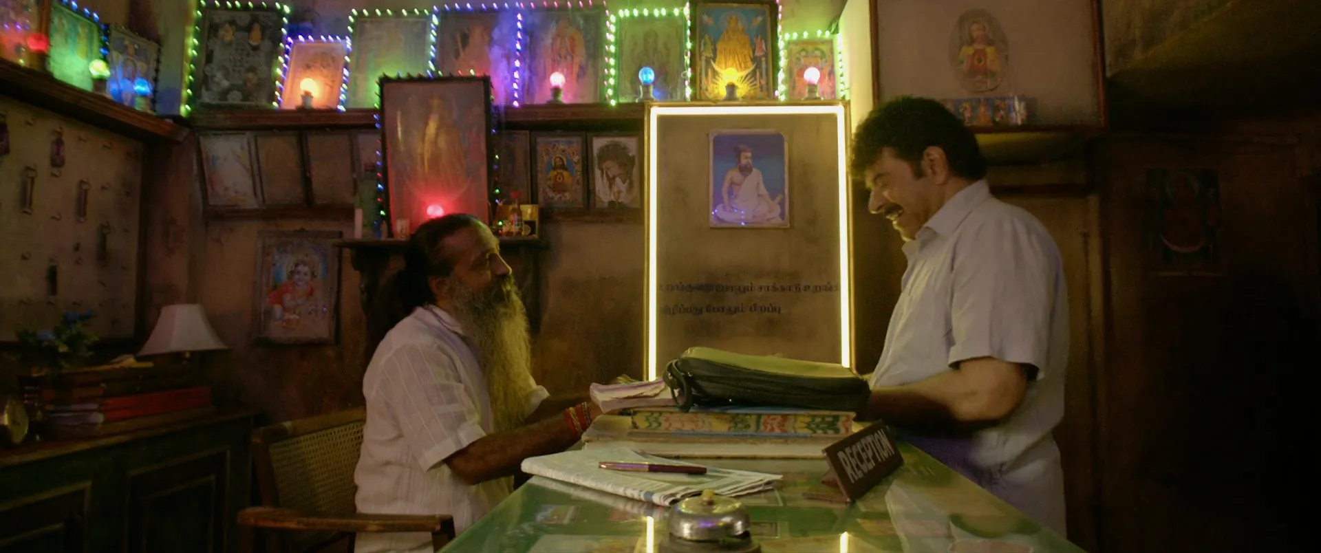 Nanpakal Nerathu Mayakkam (2022) Hindi (ORG) UnCut HDRip 720p – 480p Screenshot