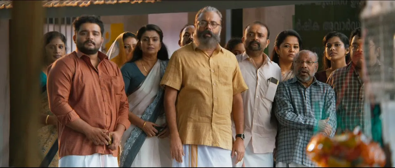 Aaraattu 2022 Hindi Dual Audio HDRip 720p – 480p Screenshot
