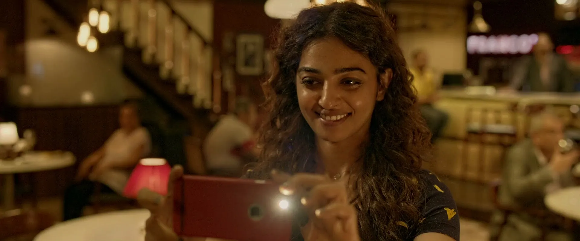 Andhadhun (2018) Hindi Movie 480p BluRay - [400MB] Screenshot