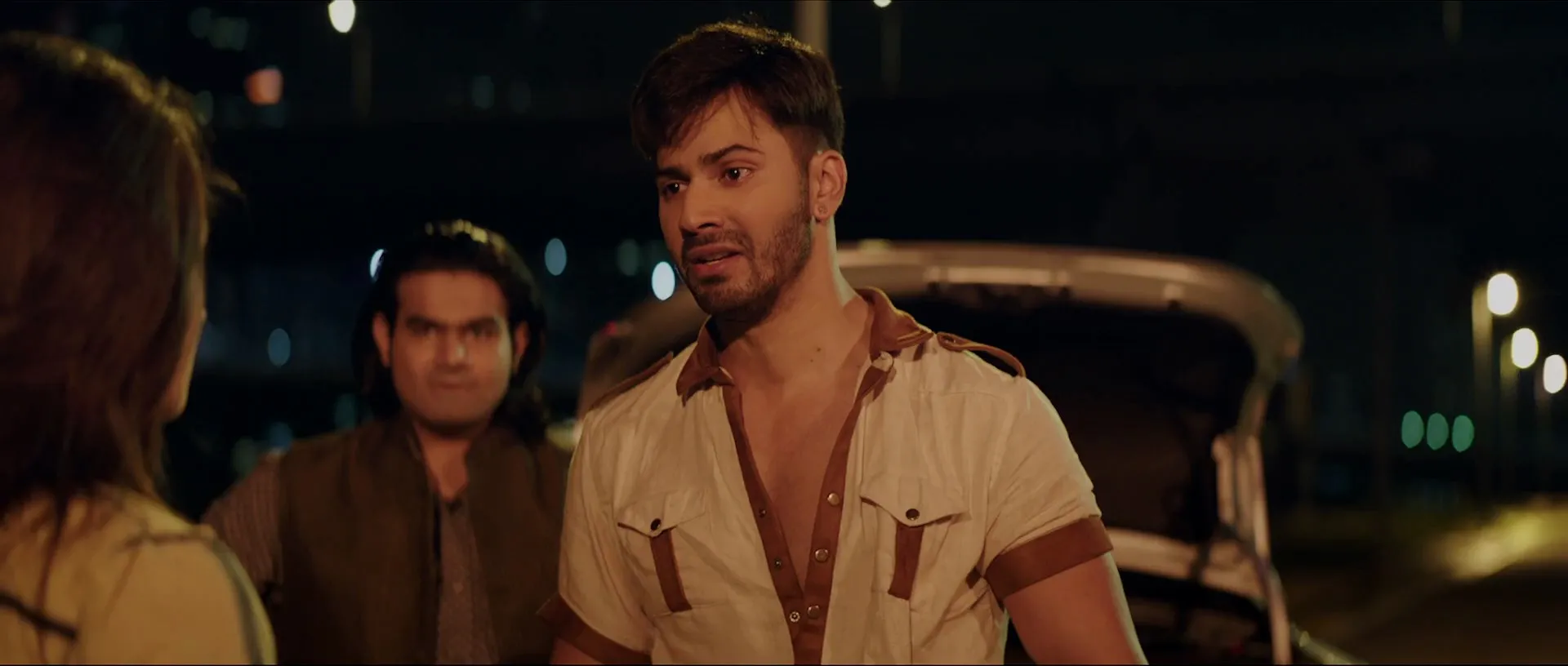 Badrinath Ki Dulhania (2017) 300MB Full Movie DVDScr Download Screenshot