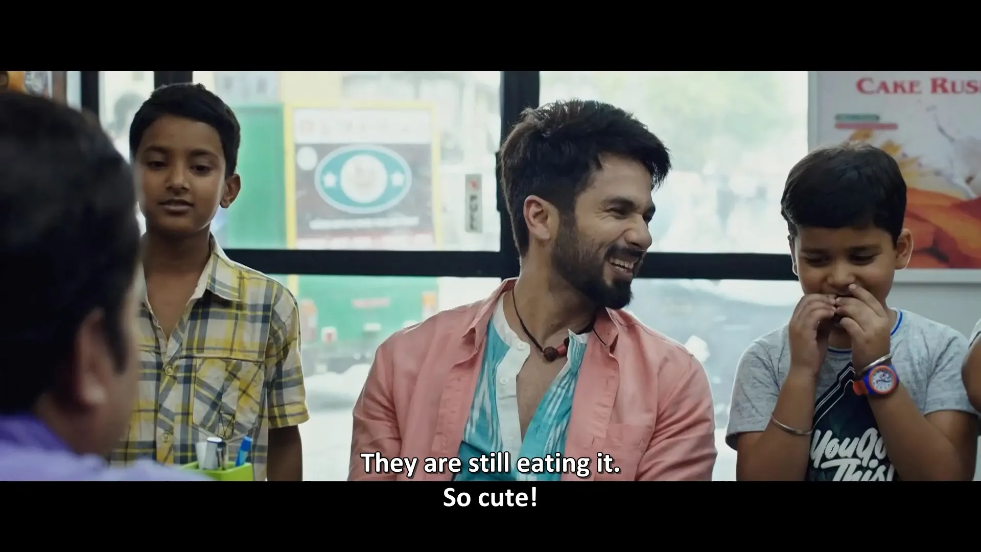 Batti Gul Meter Chalu (2018) Hindi Movie HDRip x264 [1.4GB] Screenshot