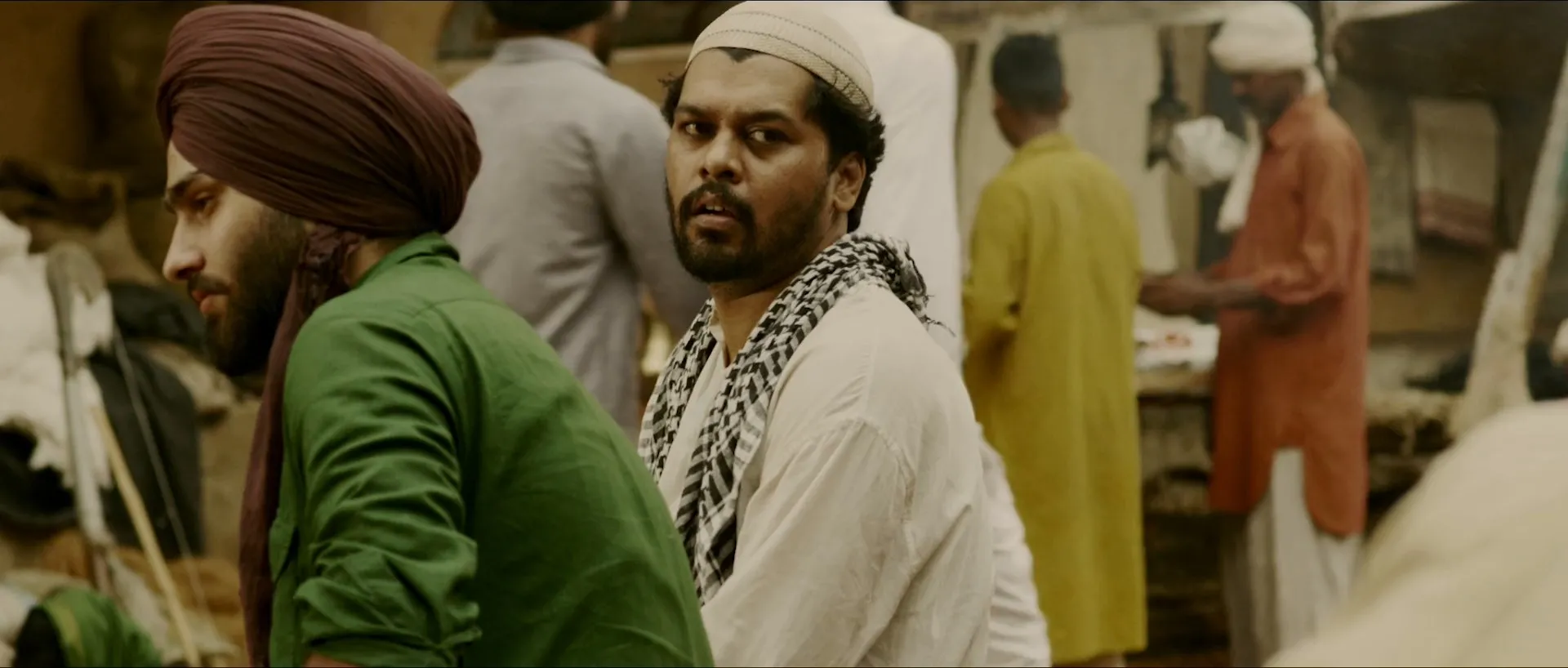 Begum Jaan 2017 Movie hevc 720p HDRip 650MB Screenshot