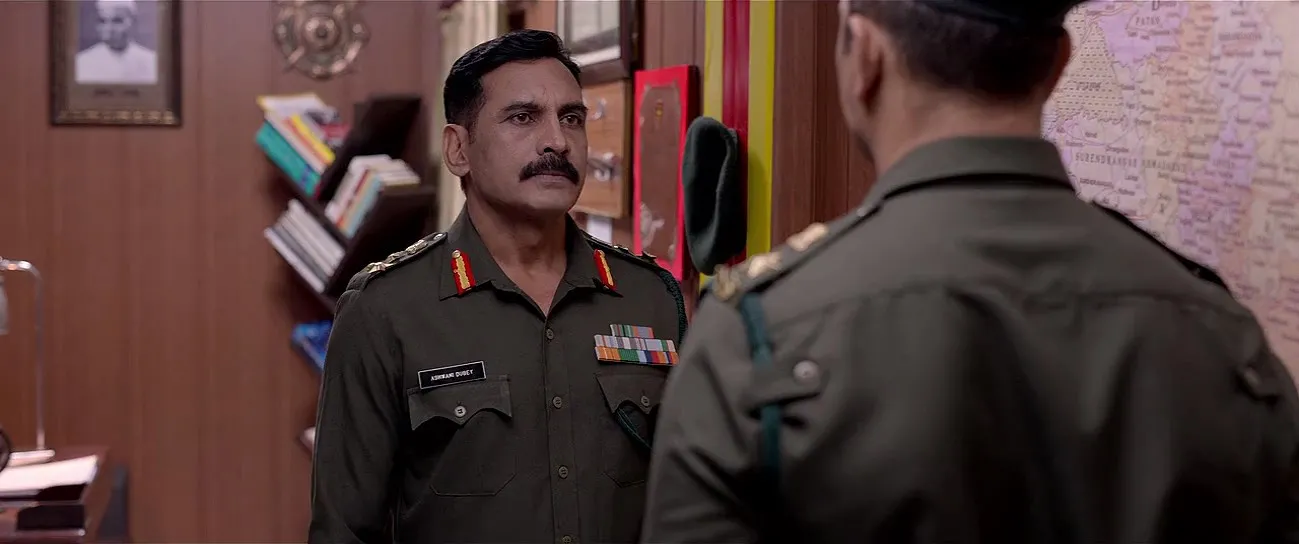 Bhuj: The Pride of India (2021) Hindi Movie 480p HDRip – [350MB] Screenshot