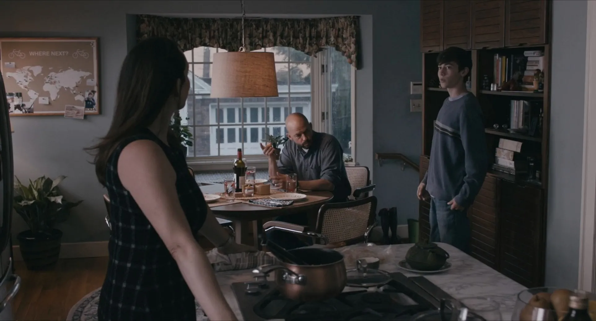 Big Time Adolescence (2019) Hindi Dual Audio HDRip 720p – 480p Screenshot