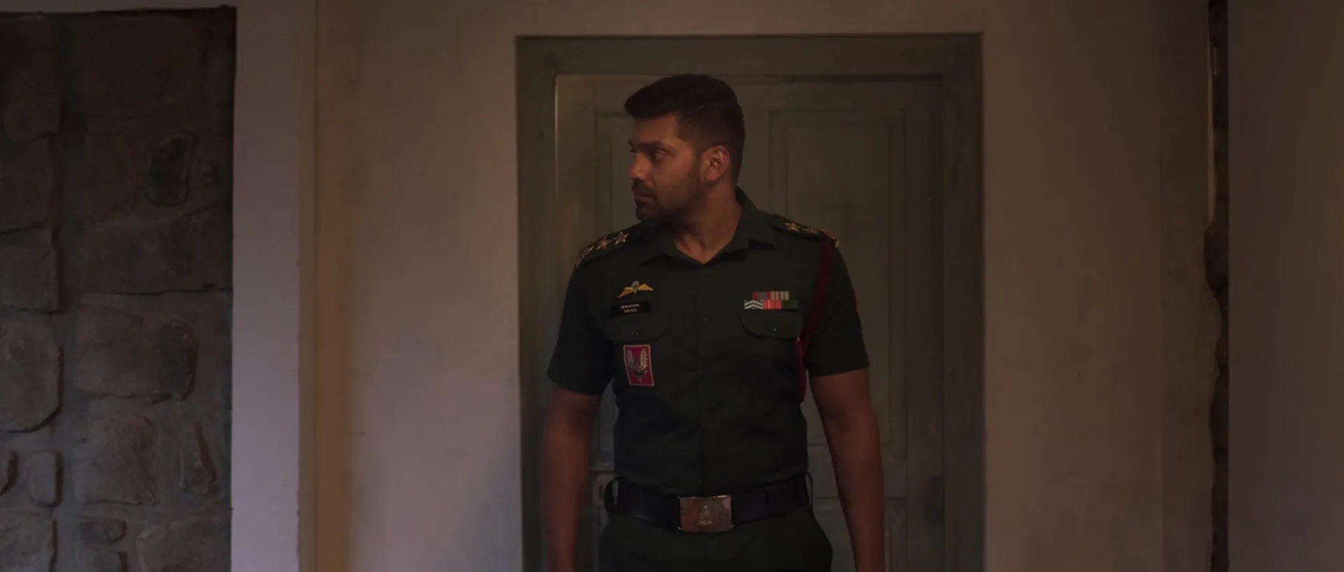 Captain (2022) Hindi (HQ Dubbed) HDRip 720p – 480p Screenshot