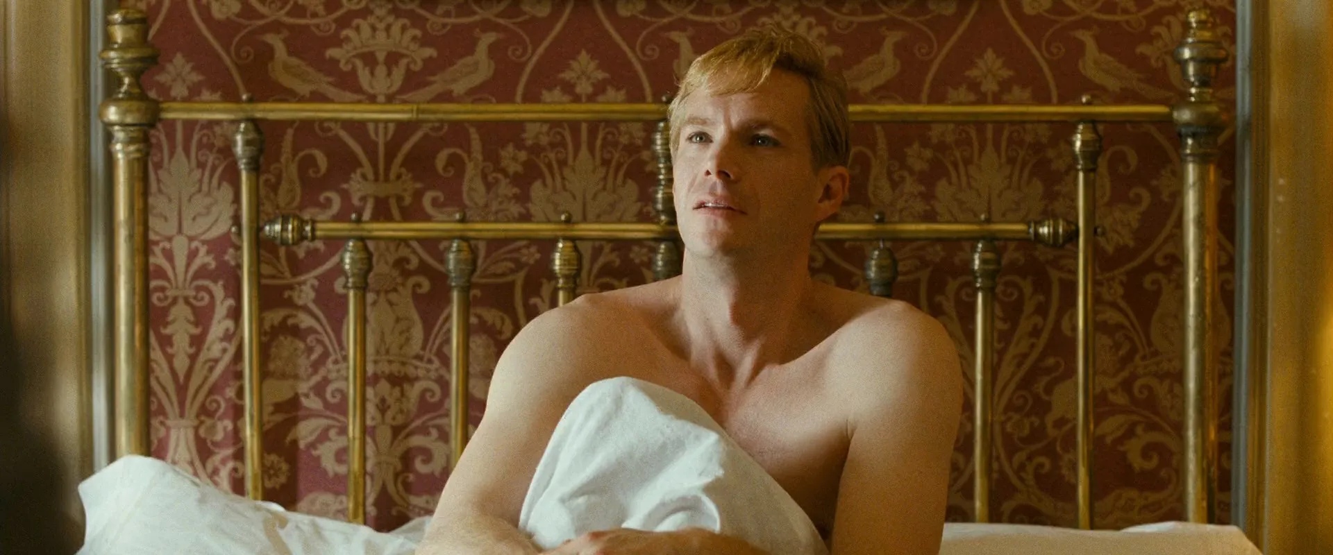 Cloud Atlas 2012 Hindi Dual Audio 720p BluRay [1.4GB] ESubs Screenshot