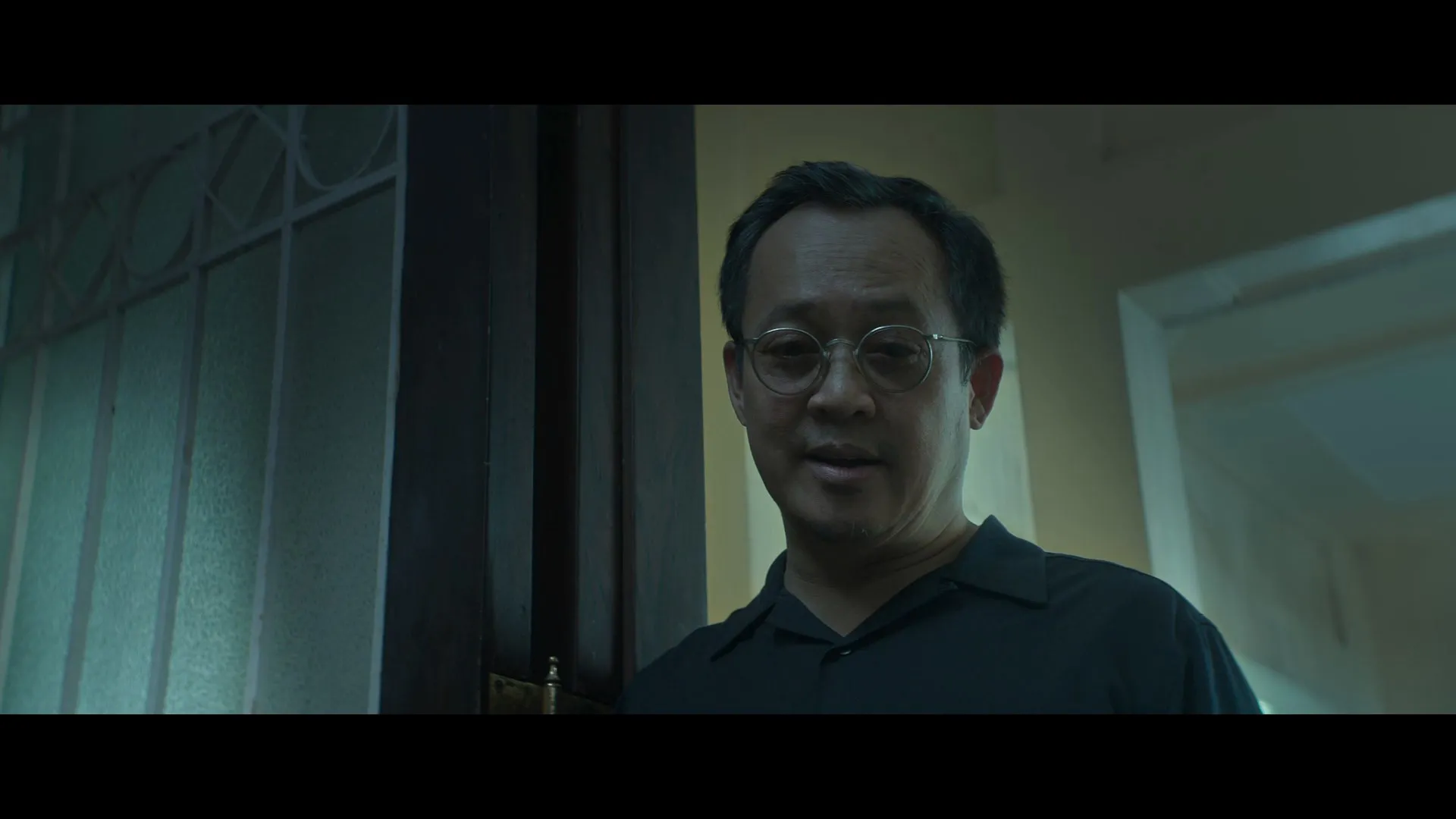 Cracked (2022) Hindi Dual Audio HDRip 720p – 480p Screenshot