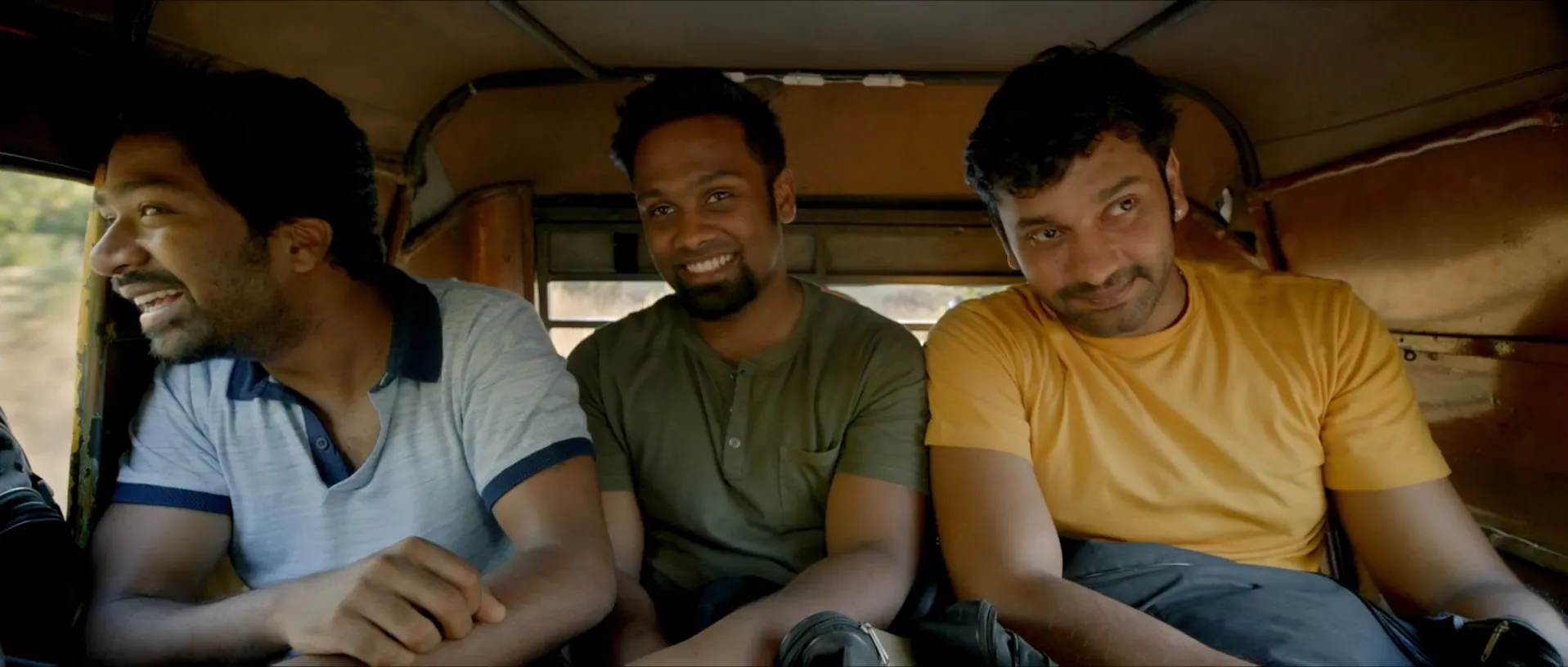 D Block (2022) (Hindi – Tamil) Dual Audio UnCut HDRip 720p – 480p Screenshot