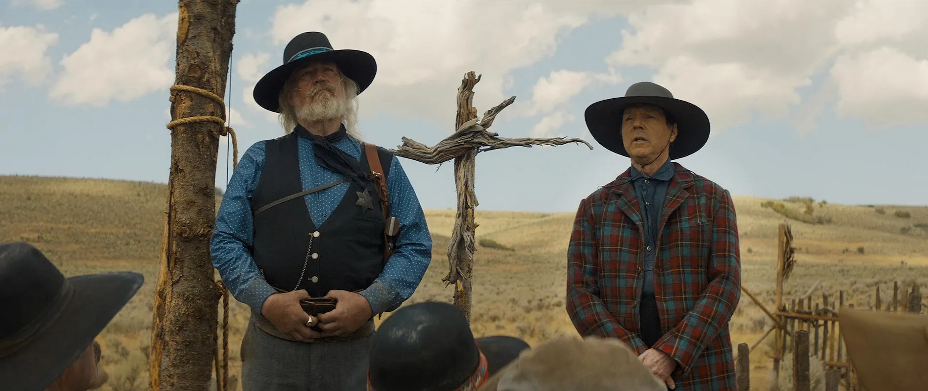 Damsel 2018 Hindi Dual Audio 720p Web-DL [1GB] Screenshot