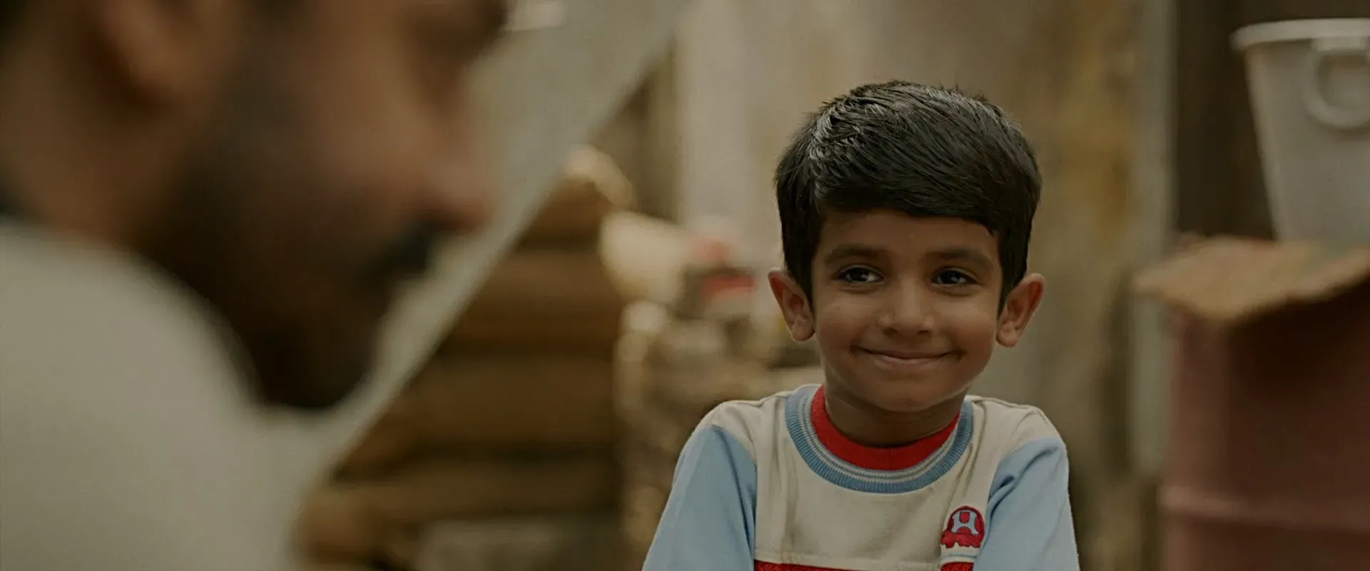 Dangal 2016 230mb hindi movie Hevc DVDRip Screenshot