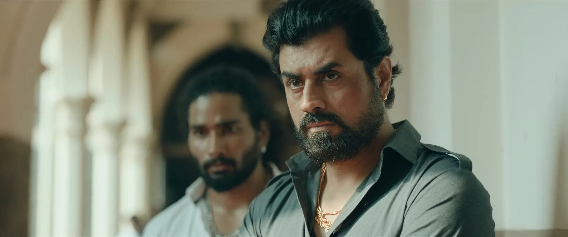 Deva (2025) Hindi WEB-DL 720p – 480p – 1080p Screenshot