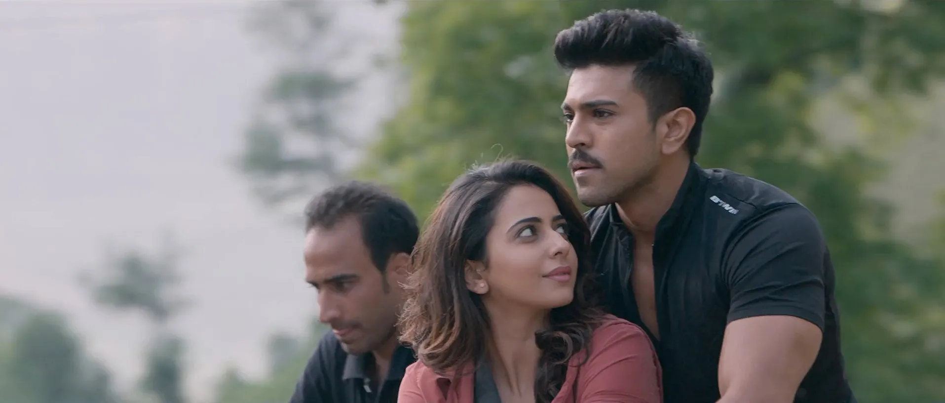 Dhruva (2016) (Hindi – Telugu) Dual Audio 480p UnCut HDRip 500MB Screenshot