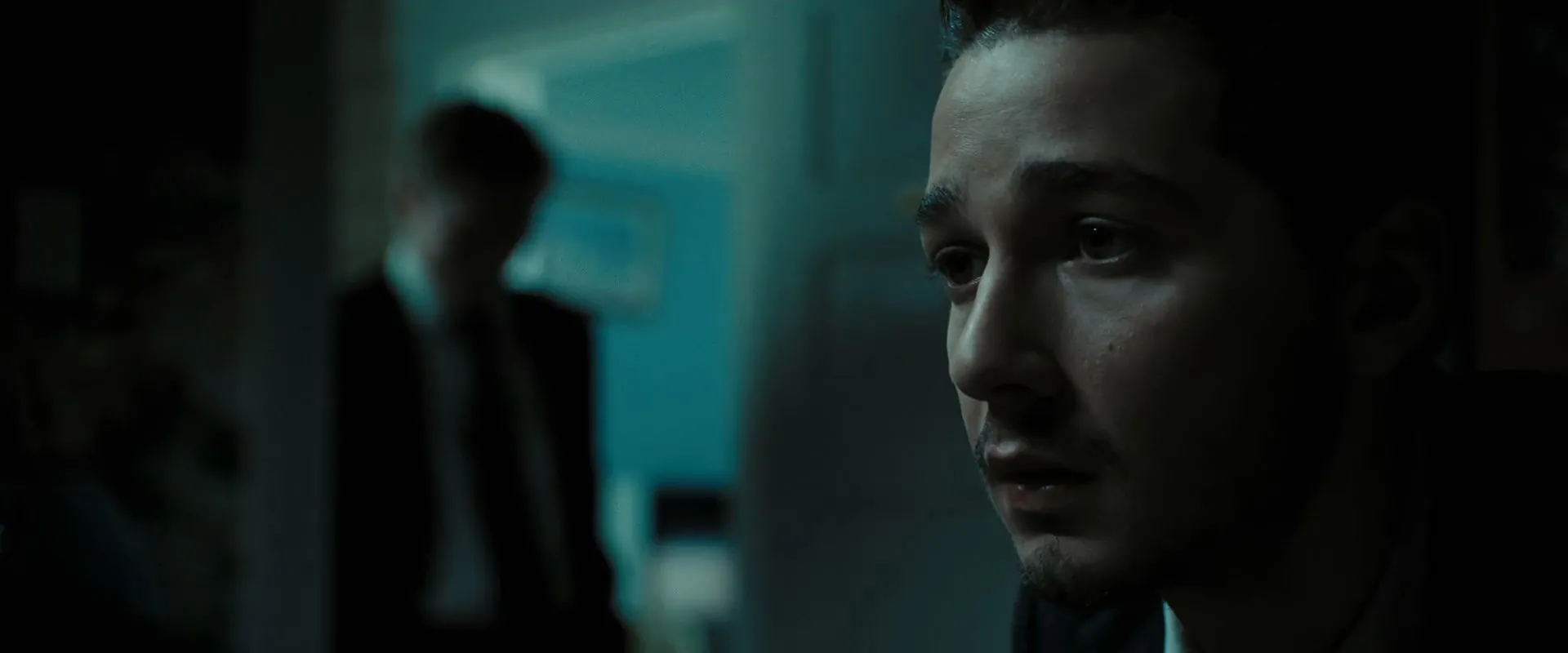 Eagle Eye (2008) Hindi Dual Audio 720p BluRay [1.3GB] ESubs Screenshot