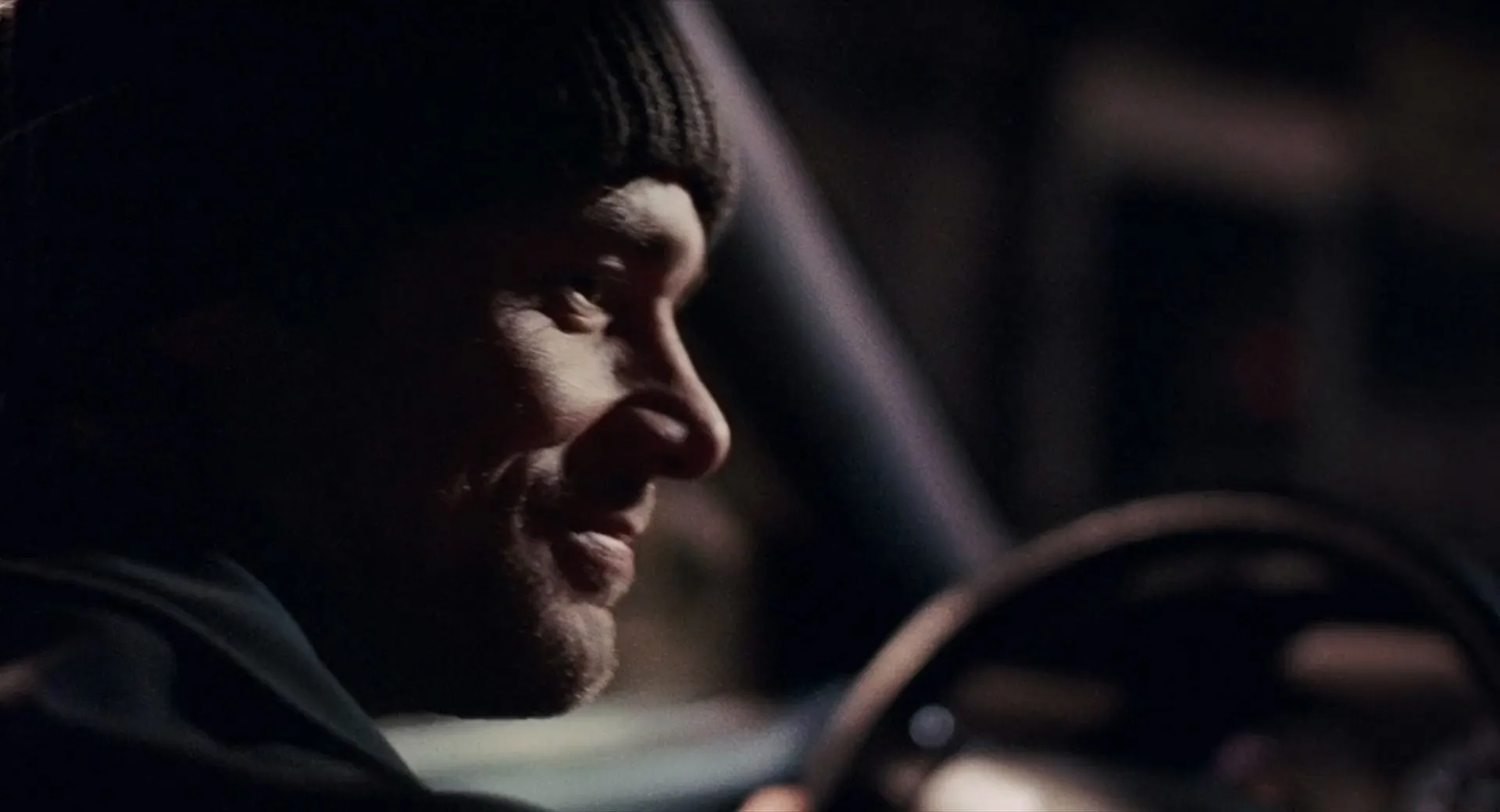 Eternal Sunshine Of The Spotless Mind 2004 Hindi Dual Audio 1080p BluRay [1.8GB] Screenshot
