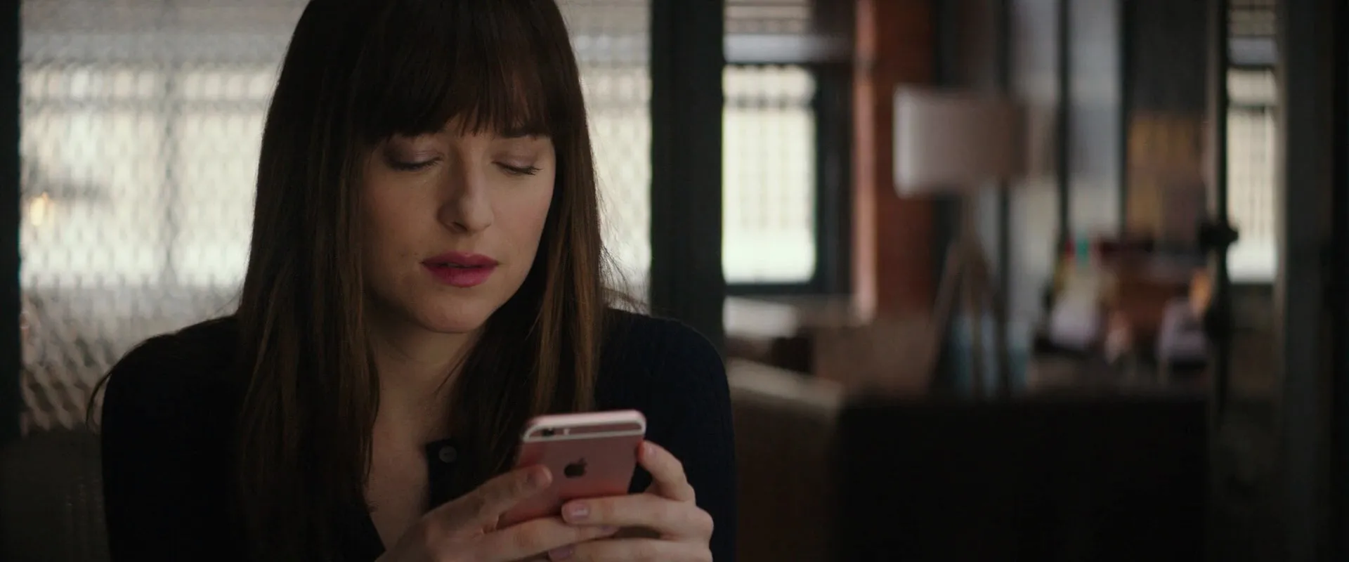 Fifty Shades Darker (2017) Hindi Dual Audio 480p BluRay 400MB Screenshot