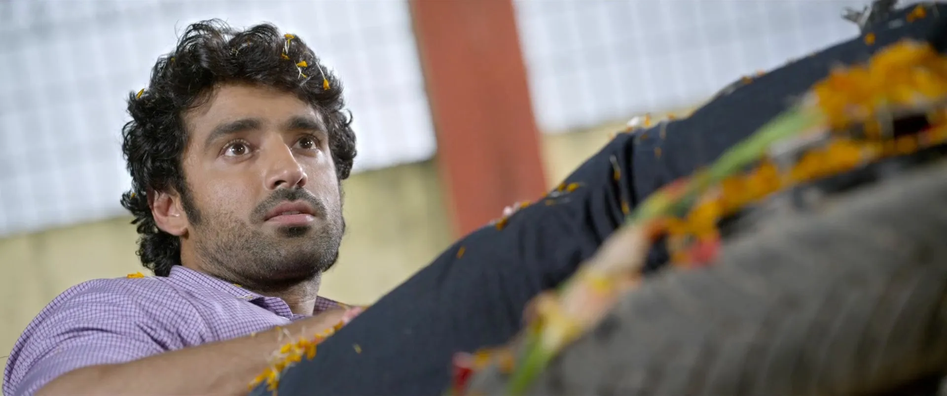 Guns of Banaras (2020) Hindi Movie 720p HDRip x264 [1GB] Screenshot