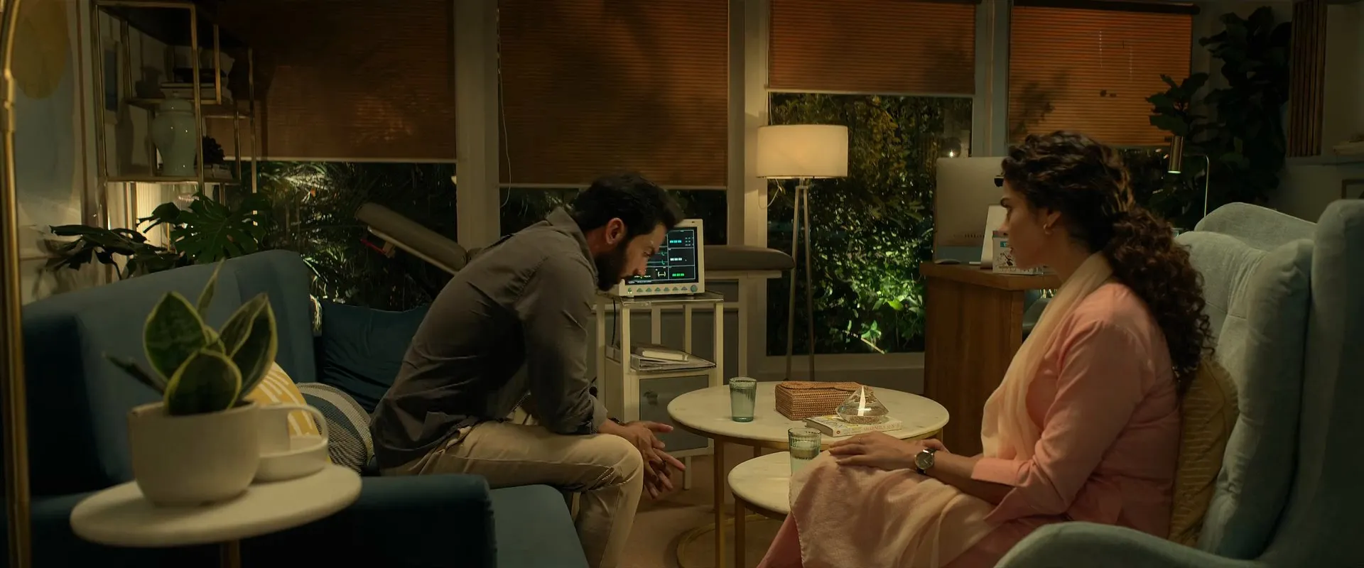 Hit the First Case (2022) Hindi Dual Audio HDRip 720p – 480p Screenshot