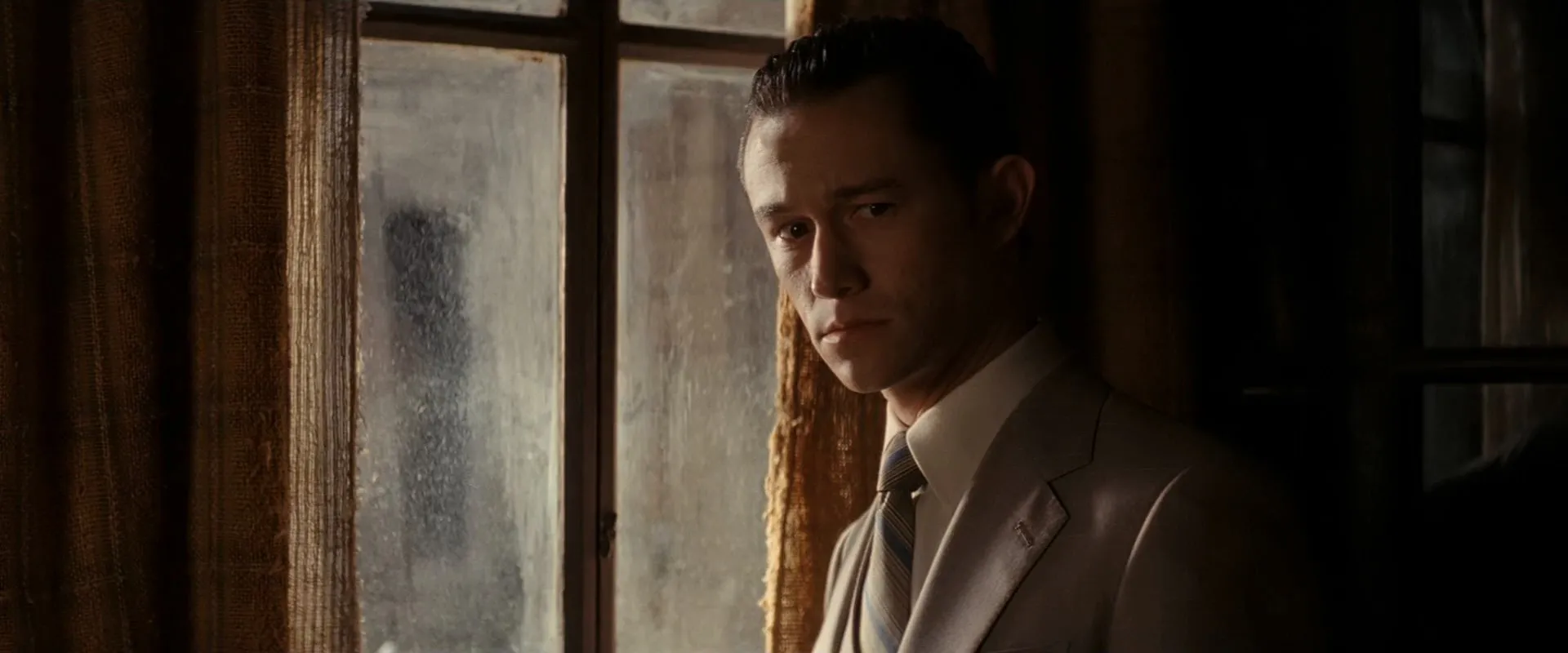 Inception (2010) Hindi Dual Audio 720p BluRay [900MB] Screenshot