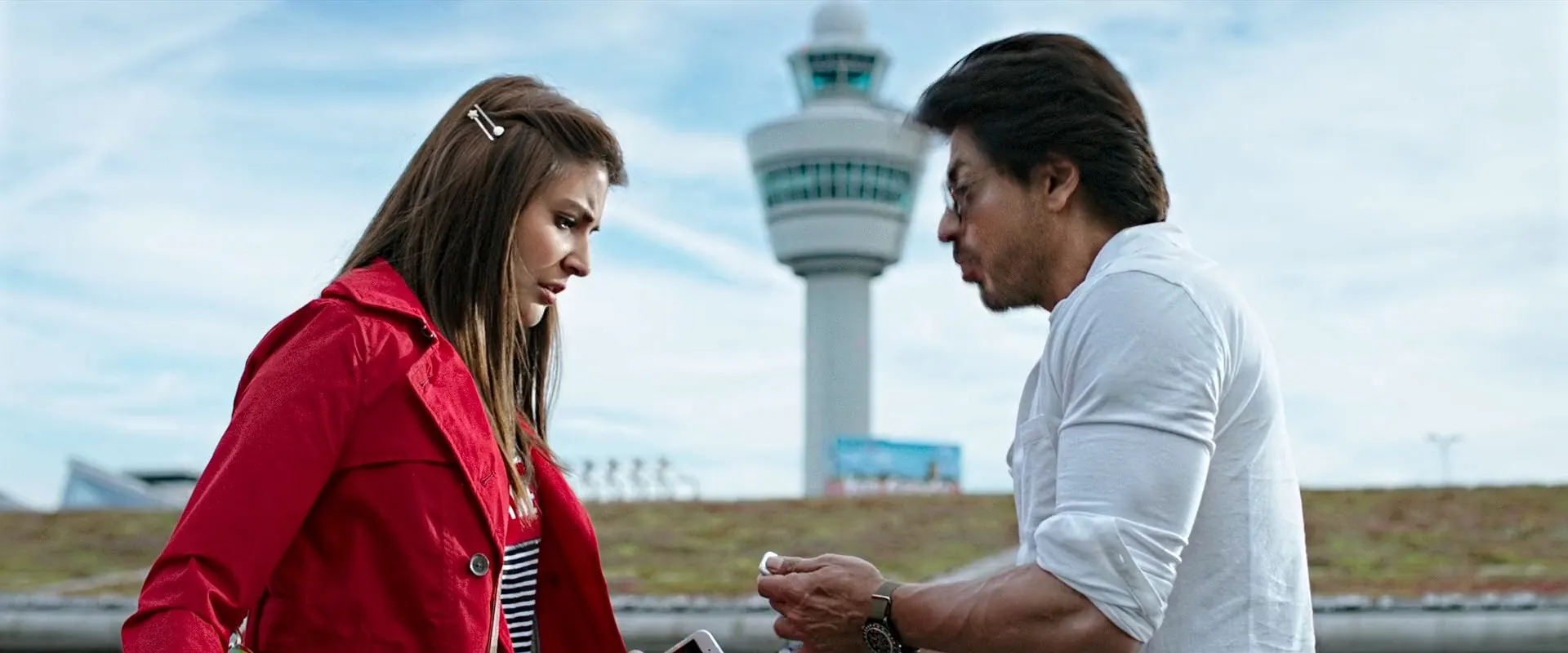 Jab Harry met Sejal 2017 Full Movie DVDRip Download - 1.2GB Screenshot