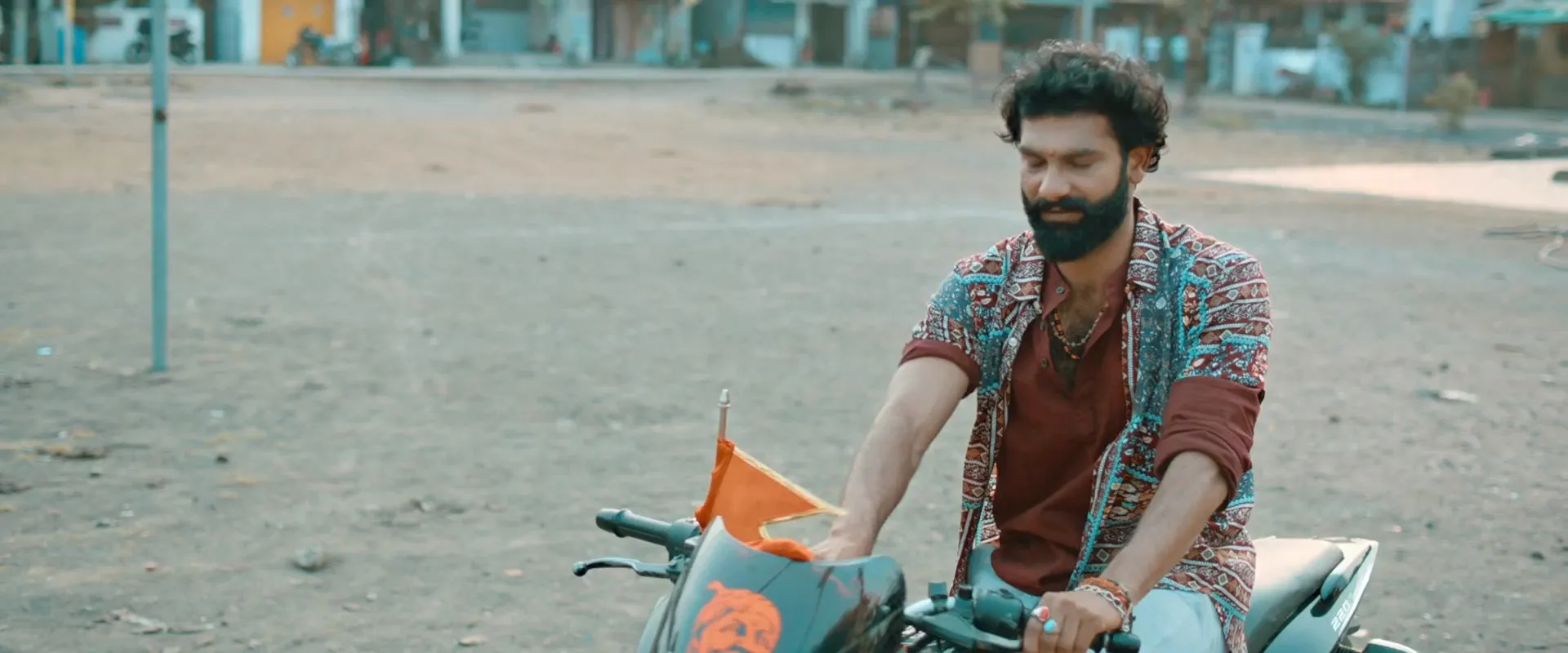 Jayanti (2021) (Hindi – Marathi) Dual Audio UnCut HDRip 720p – 480p Screenshot