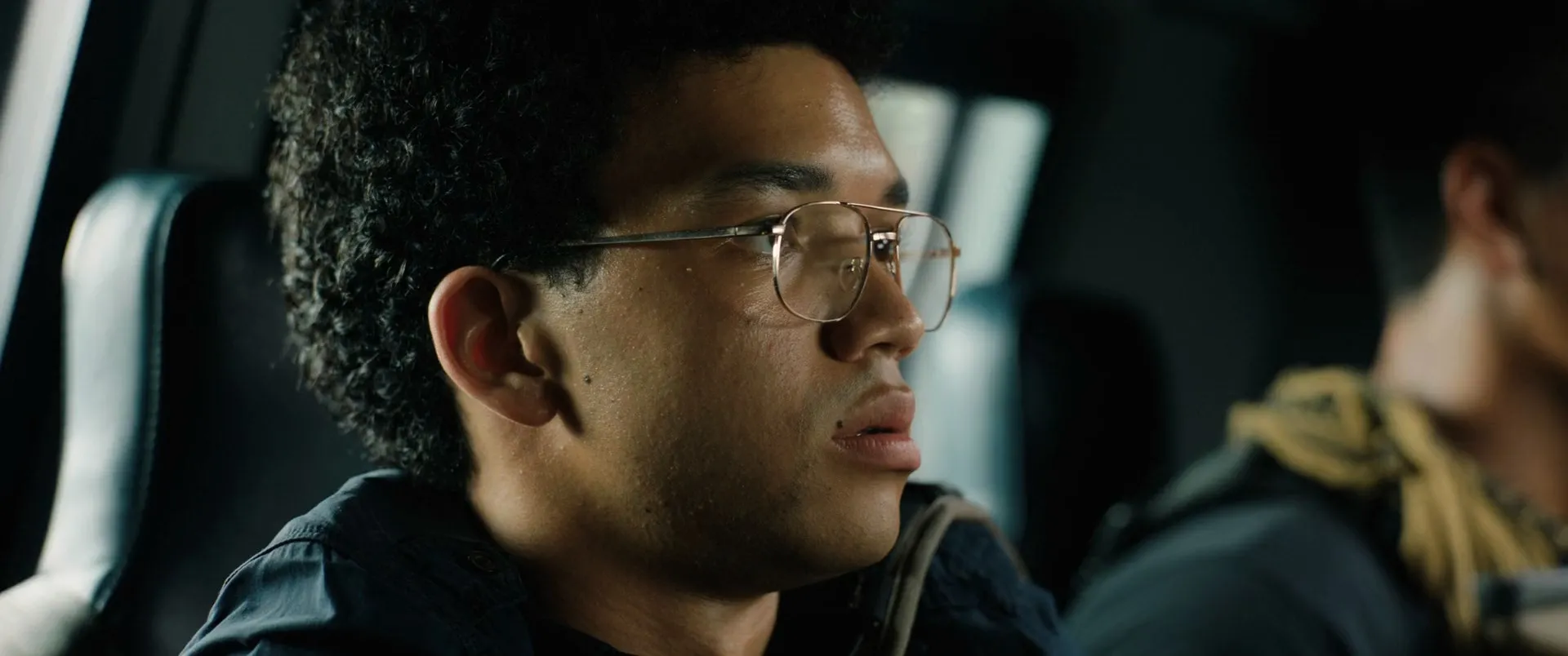 Jurassic World Fallen Kingdom (2018) Hindi (Org) Dual Audio 480p BluRay 400MB Screenshot