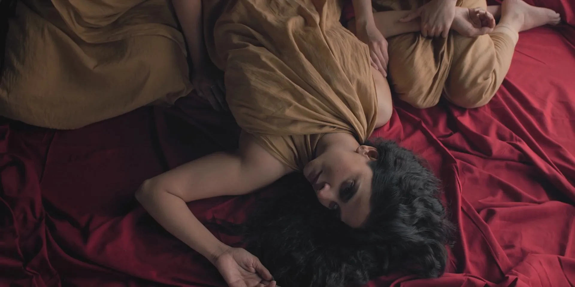 Kamli (2022) Urdu Movie HDCAM 720p – 480p Screenshot