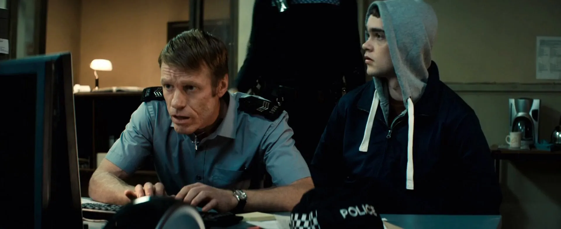 Let Us Prey (2014) Hindi Dual Audio HDRip 720p – 480p Screenshot