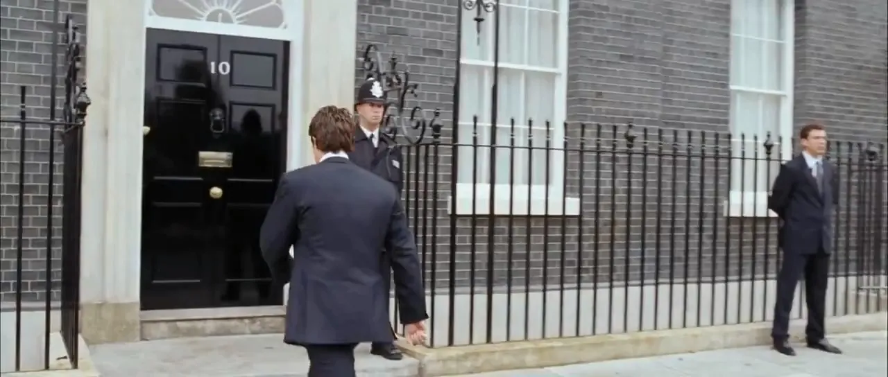 Love Actually 2003 Hindi Dual Audio 720p BluRay [1GB] Screenshot