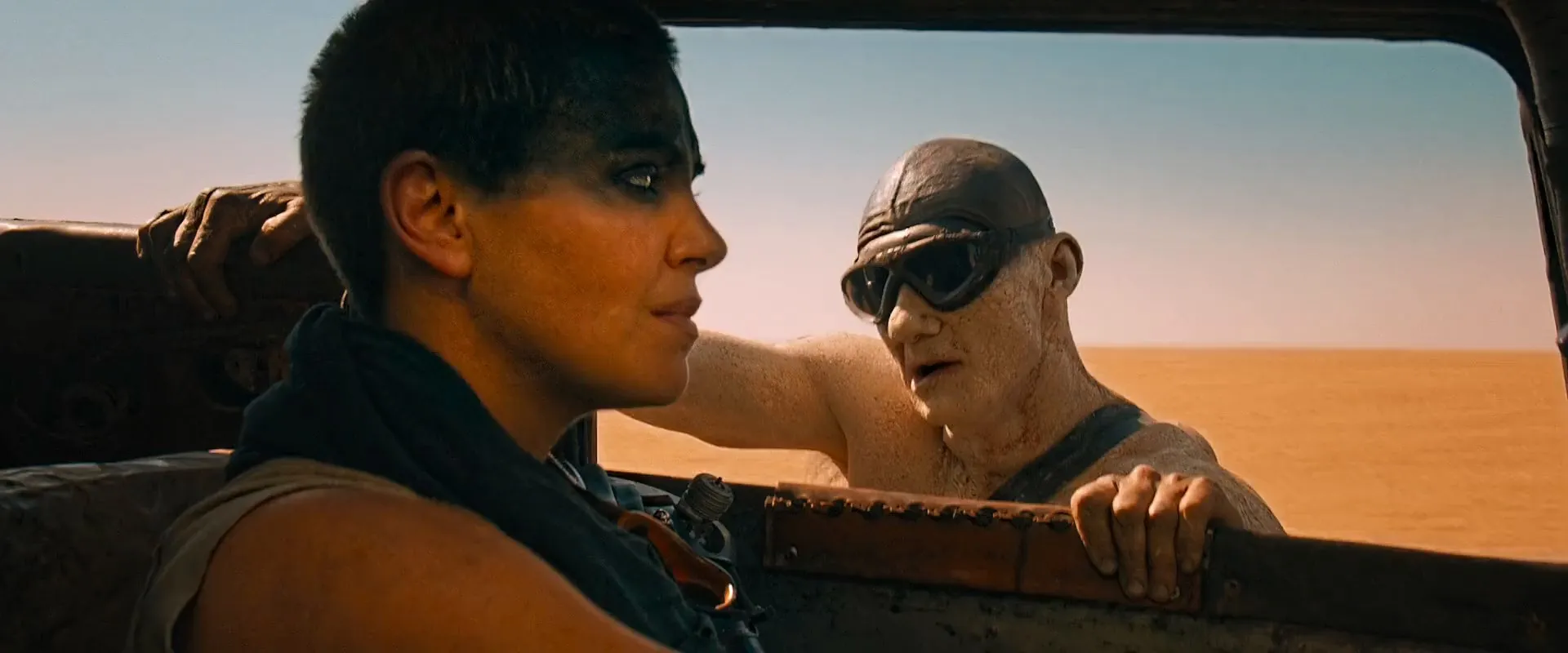 Mad Max: Fury Road (2015) Hindi Dual Audio 480p BluRay 380MB Screenshot