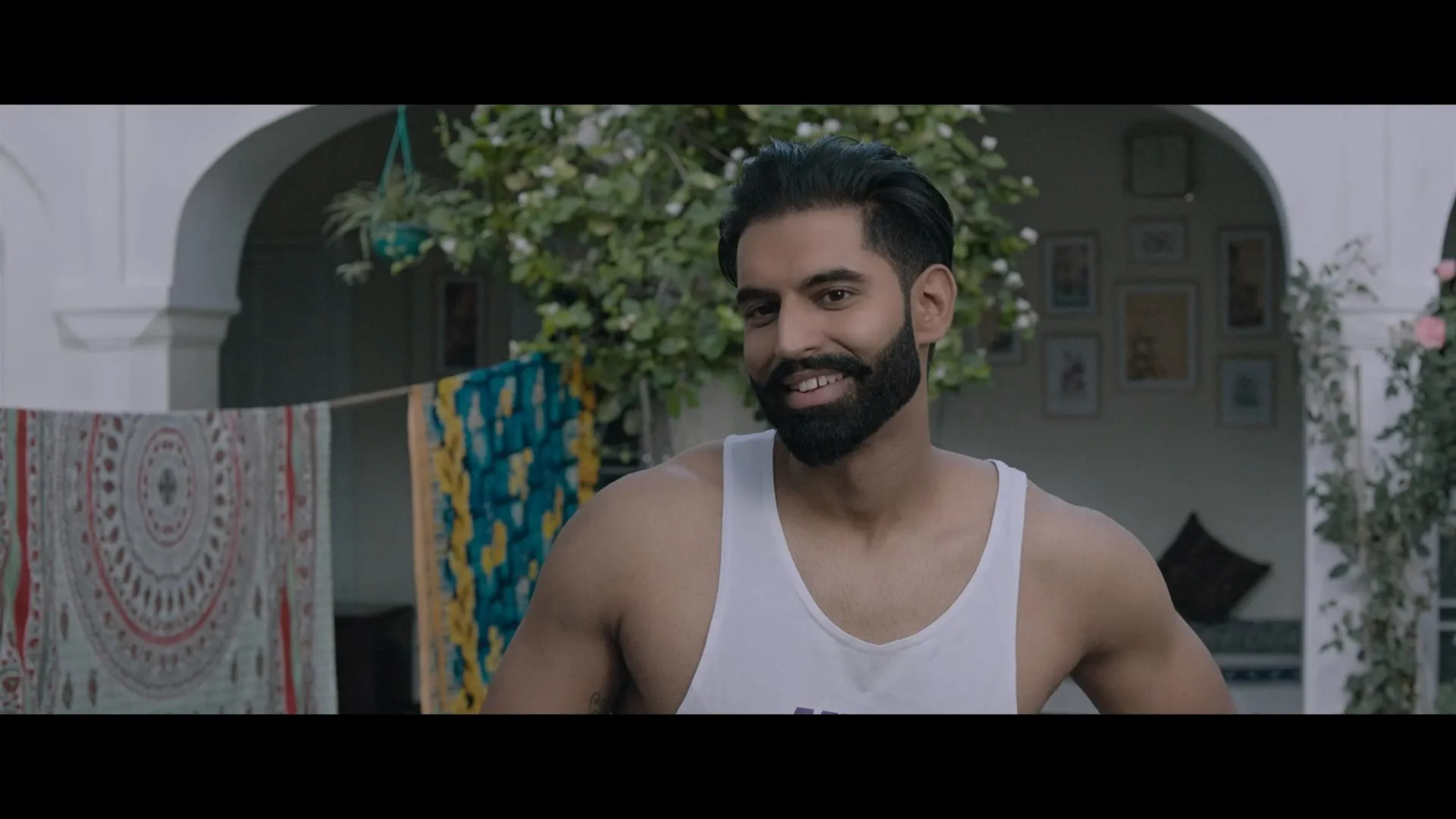 Main Te Bapu 2022 Punjabi Movie HDRip 720p – 480p Screenshot