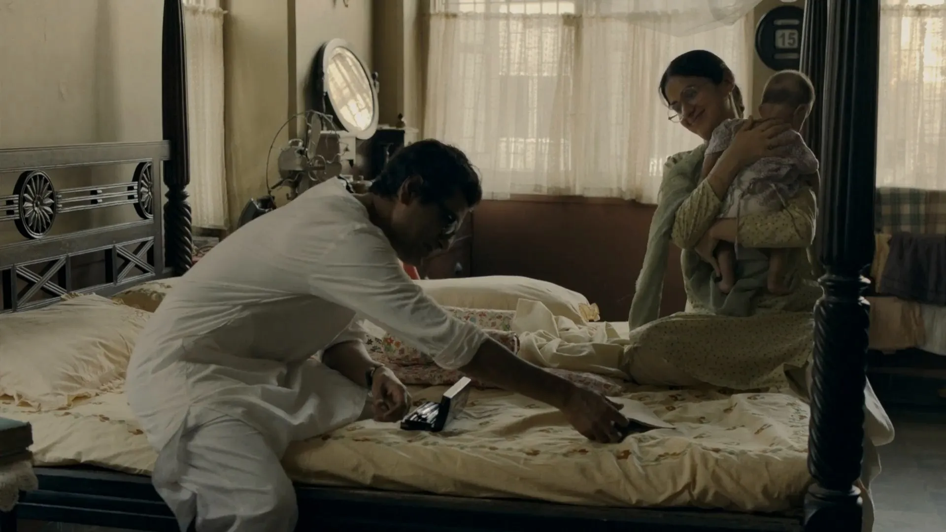 Manto (2018) Hindi Movie 720p HDRip x264 [1.4GB] Screenshot