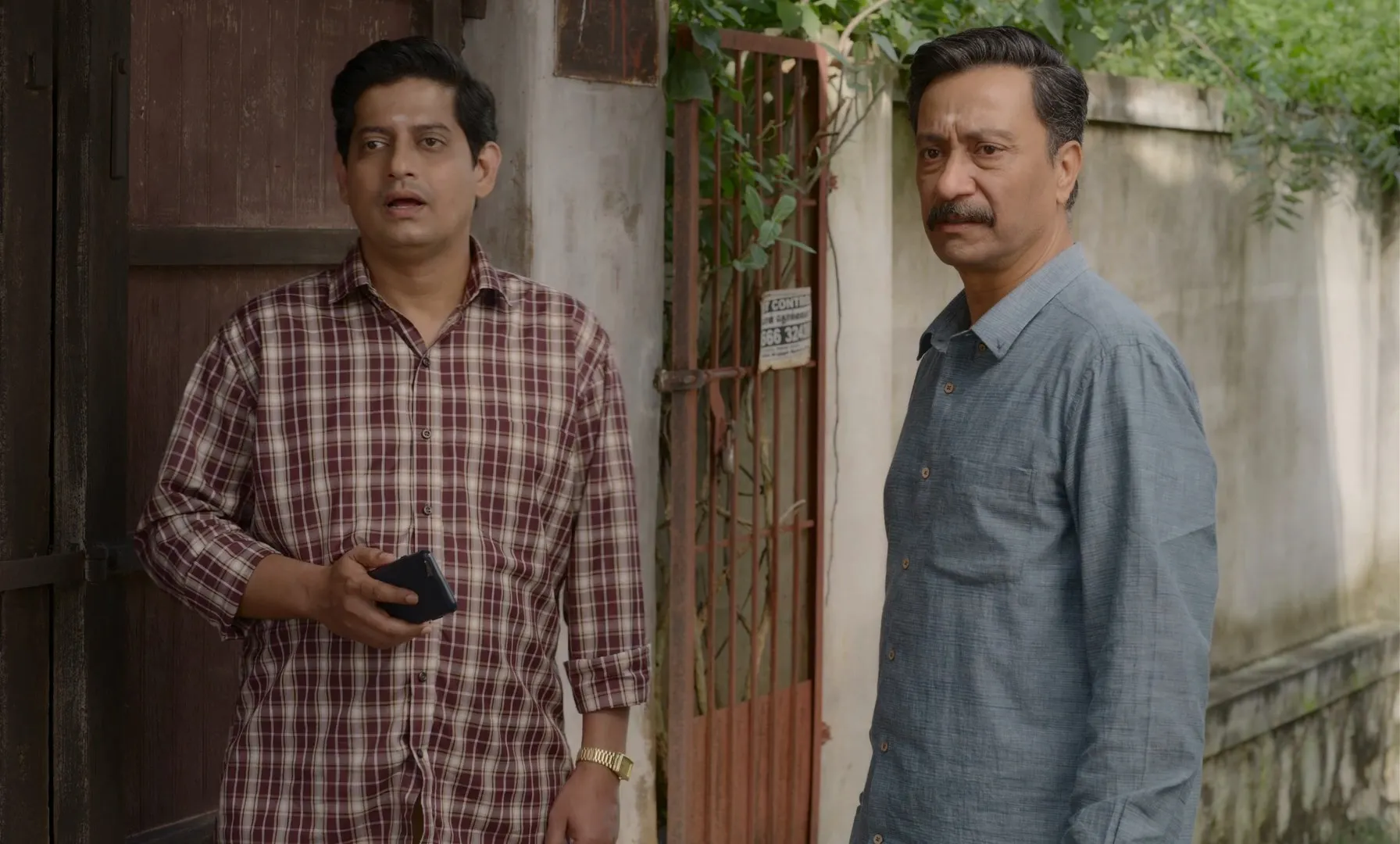 Meenakshi Sundareshwar 2021 Hindi Movie 480p HDRip – [400MB] Screenshot